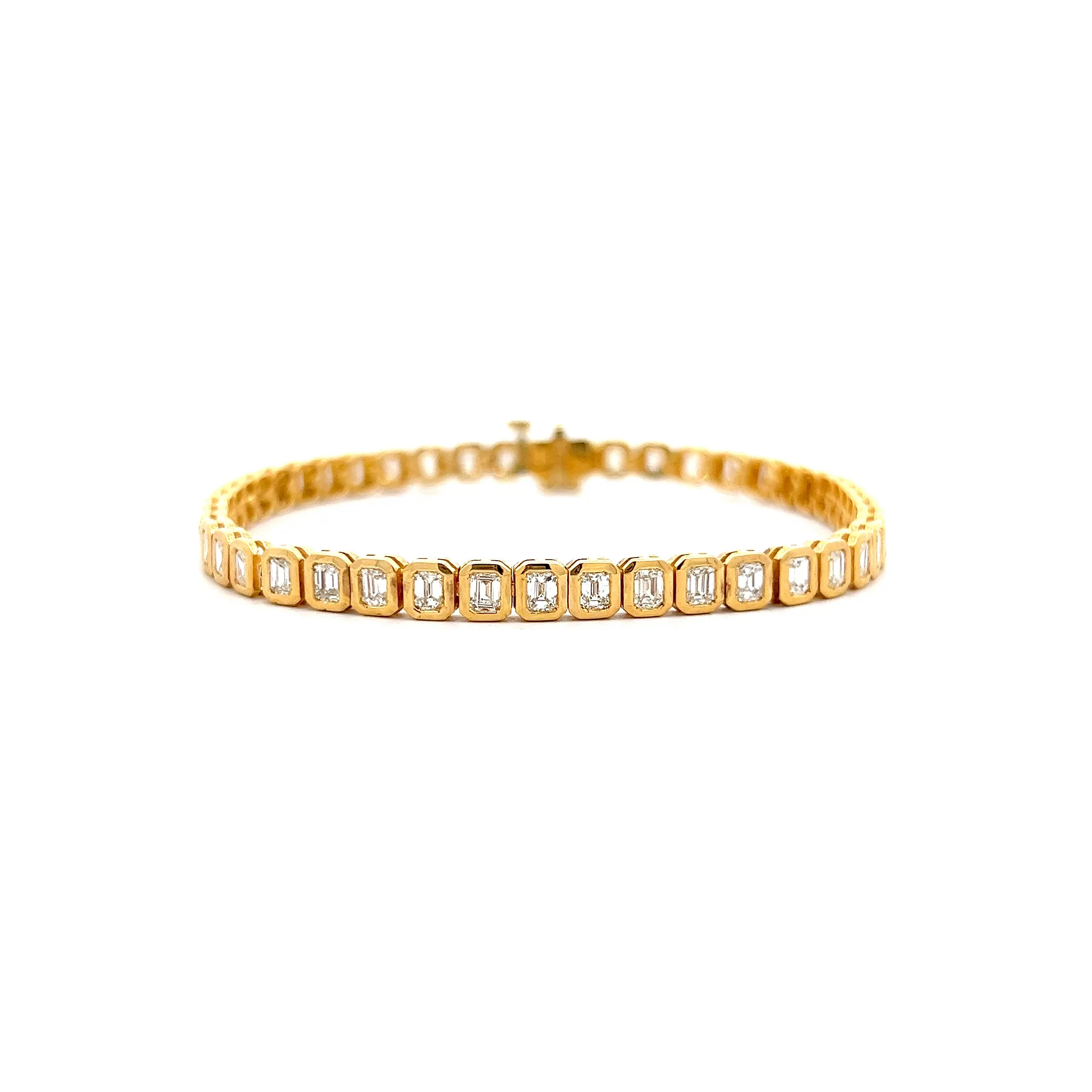4.50 Emerald Cut Diamond Tennis Bracelet in 14k
