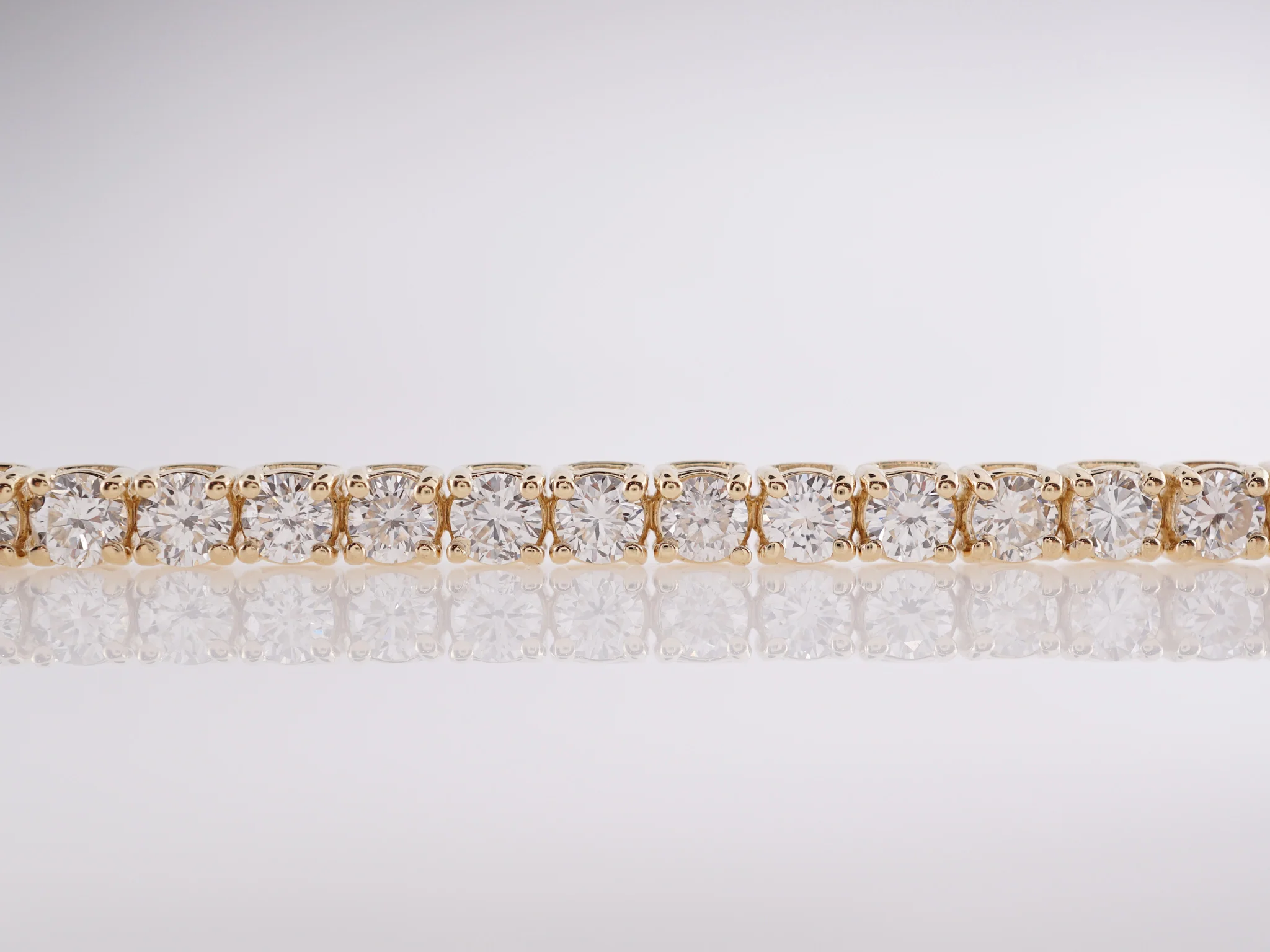 5.30 Diamond Tennis Bracelet in 14k Yellow Gold