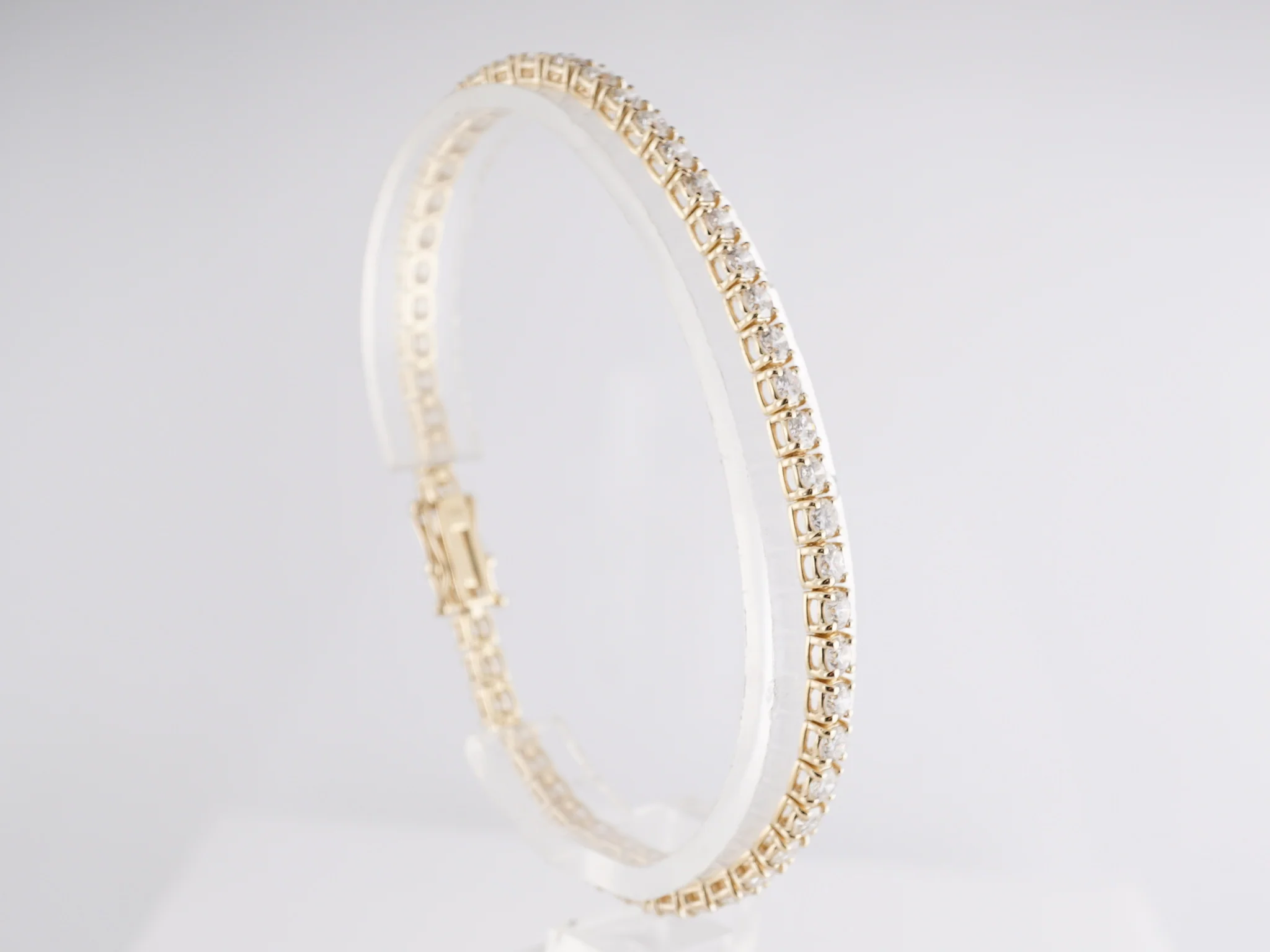 5.30 Diamond Tennis Bracelet in 14k Yellow Gold - Image 4
