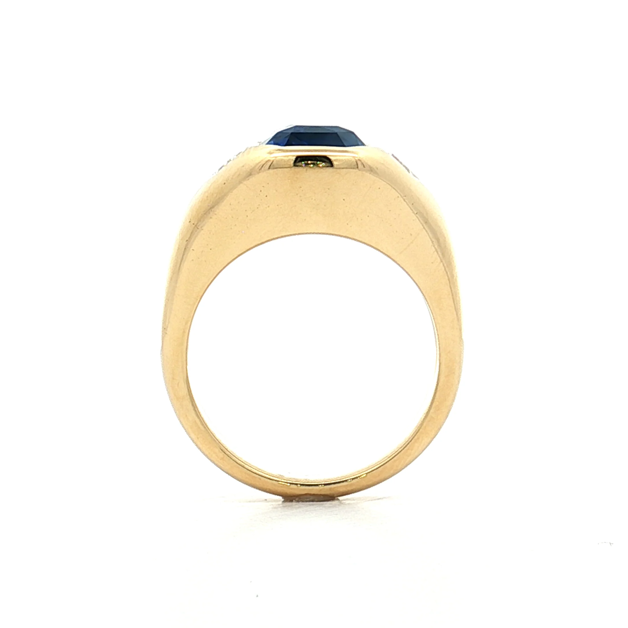 6.06 Cushion Cut Sapphire Engagement Ring 18k - Image 4