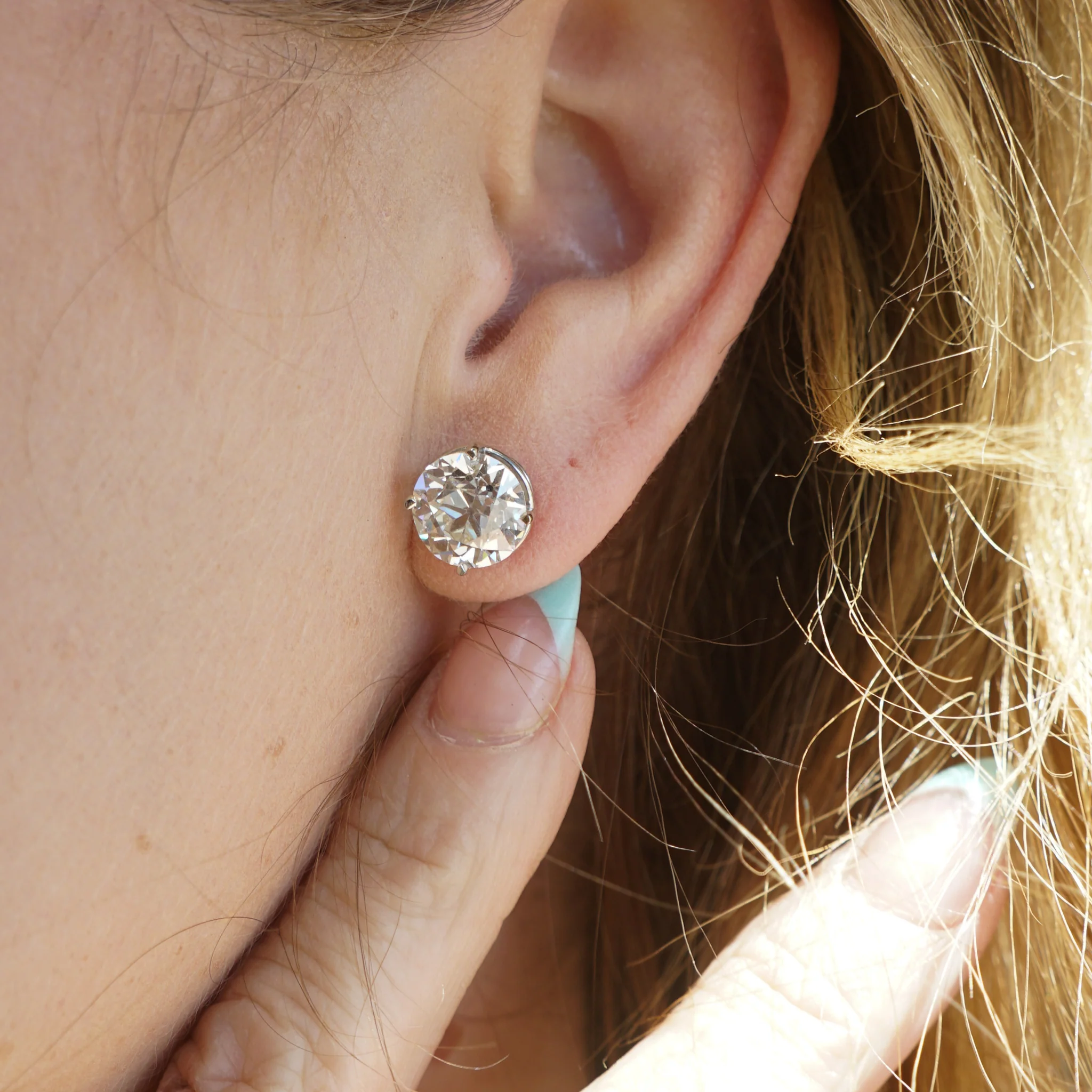 6.20 Old European Cut Diamond Stud Earrings in 18k White Gold - Image 6