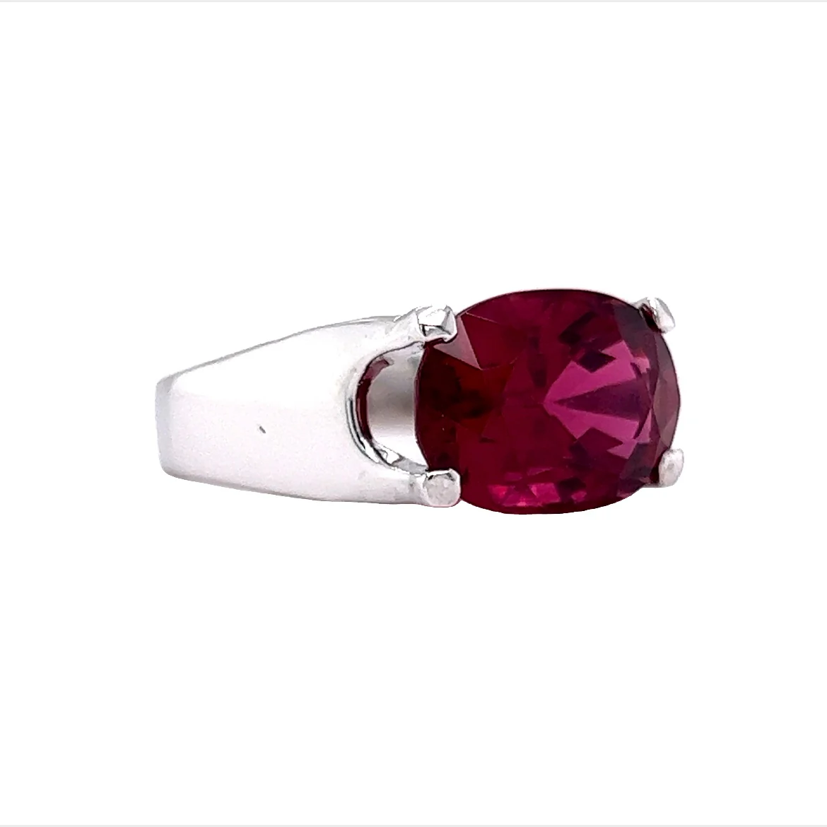 7 Carat Oval Cut Rubellite Tourmaline Cocktail Ring in 18k White Gold - Image 3