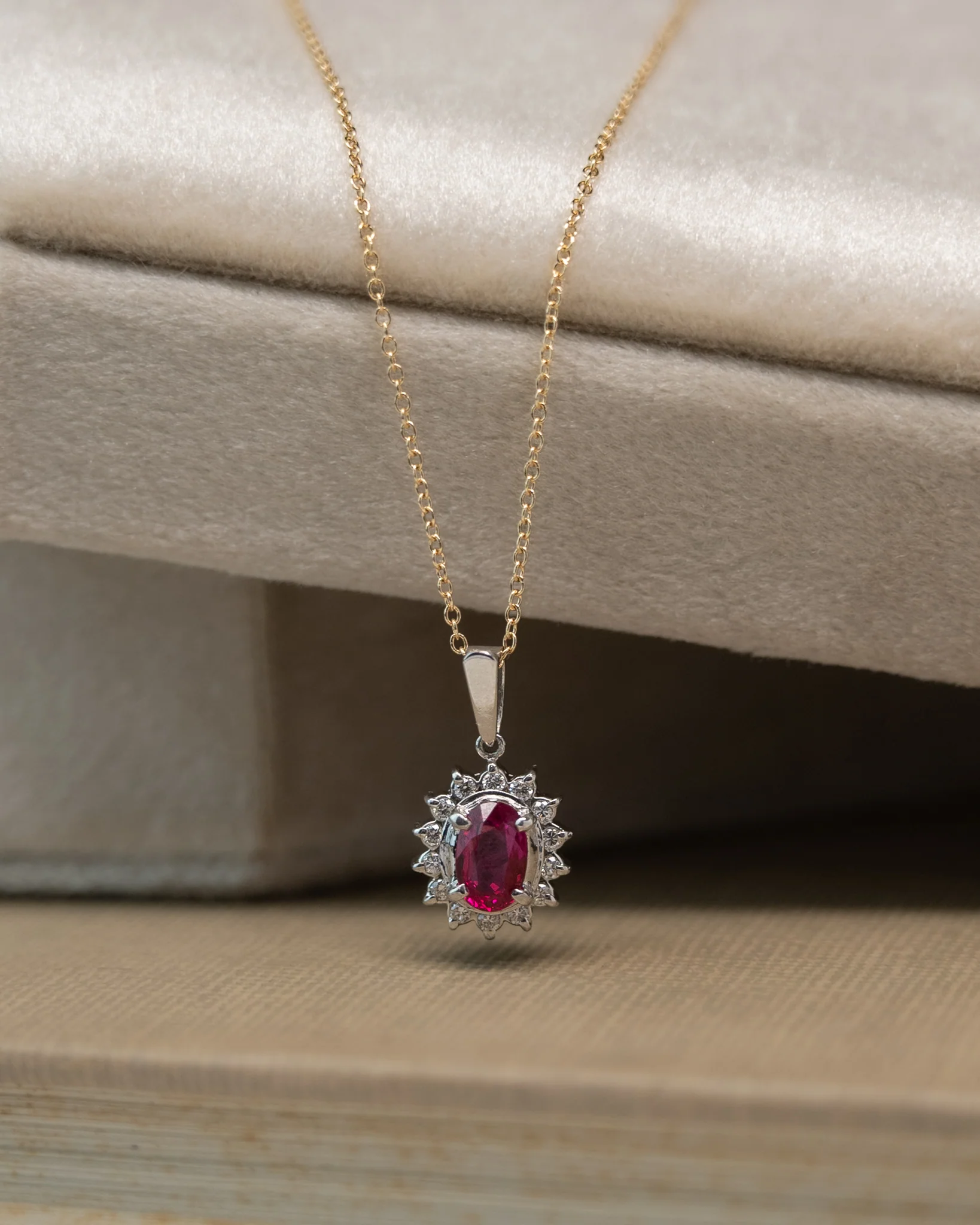 .76 Oval Ruby Pendant Necklace in 14k Yellow Gold - Image 5