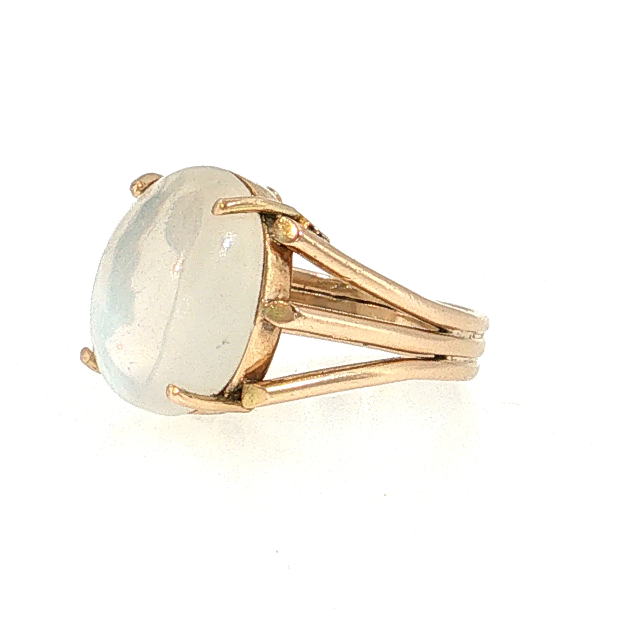 8.05 Moonstone Cocktail Ring 14k Yellow Gold - Image 2