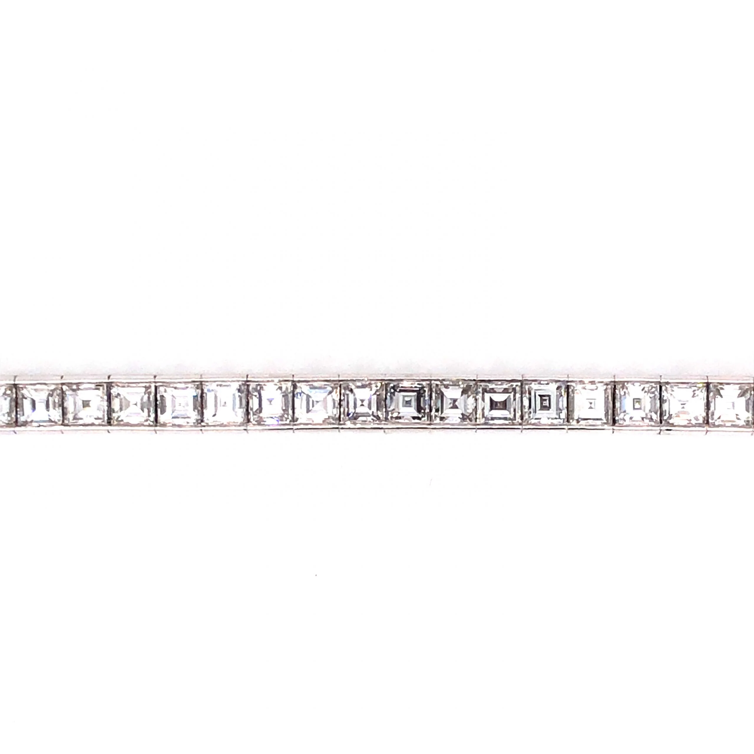 8.40 Square Cut Diamond Tennis Bracelet in Platinum - Image 3