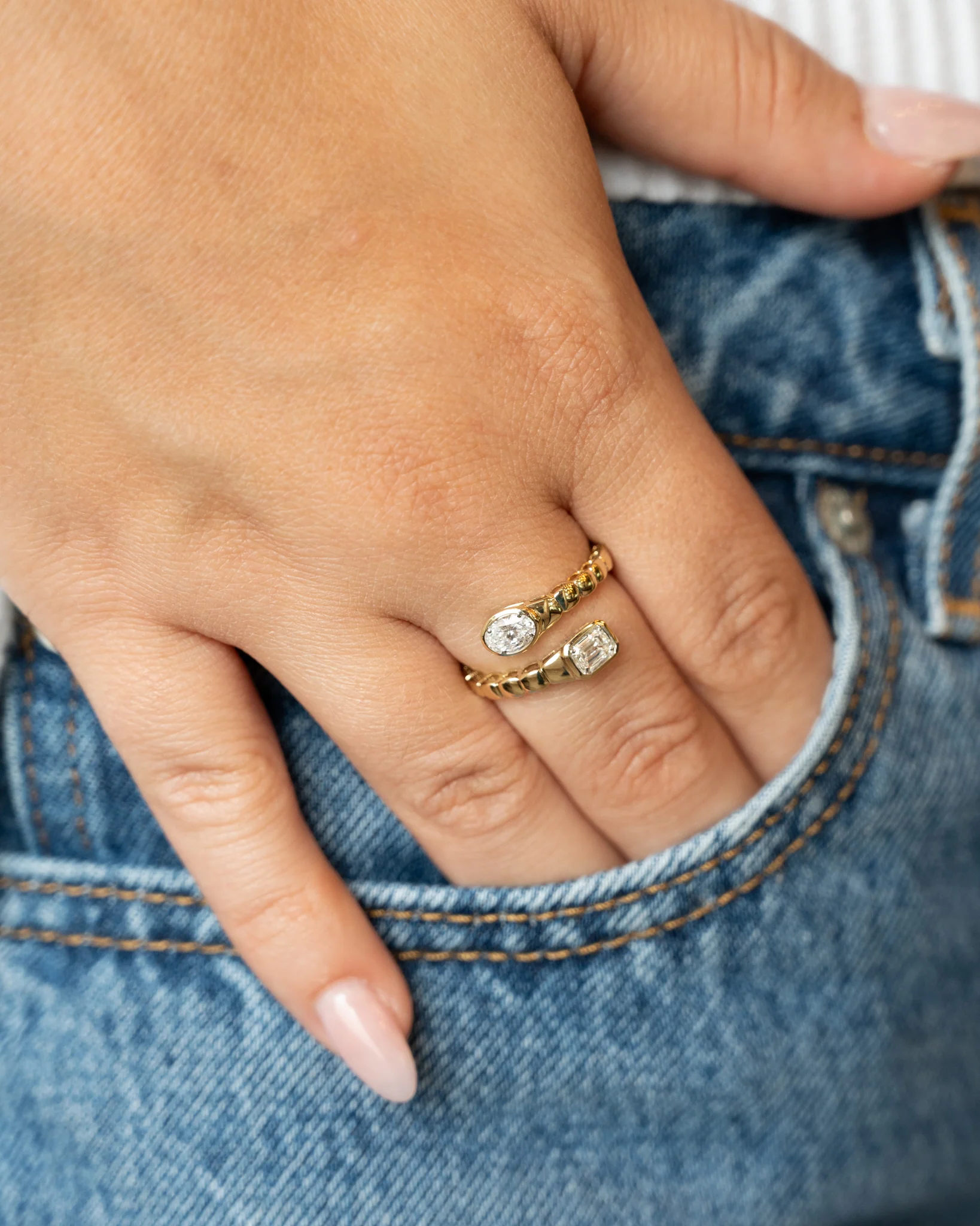 .81 Toi et Moi Snake Cocktail Ring in 14k Yellow Gold - Image 6