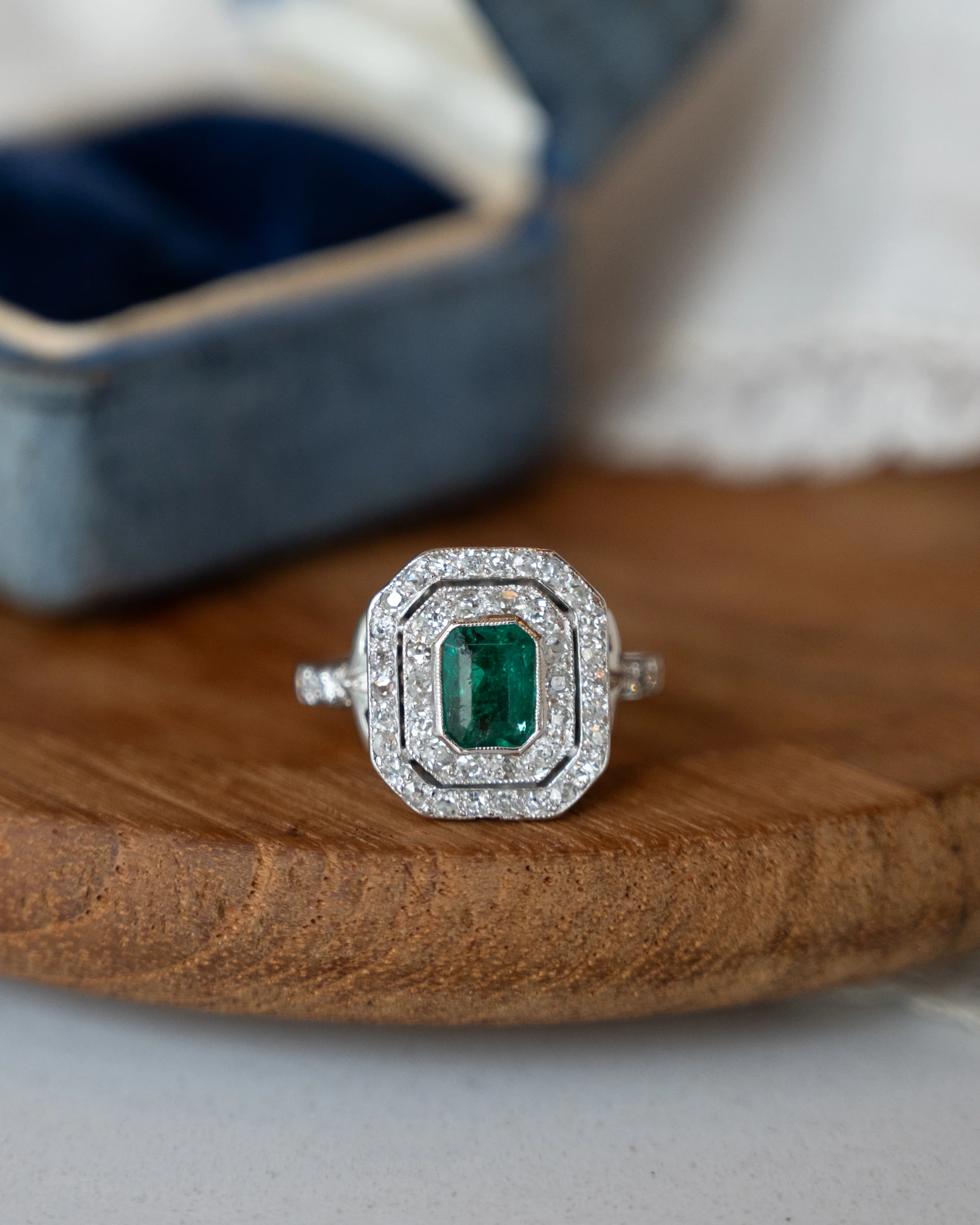 .86 Vintage Deco Emerald Cocktail Ring Platinum & 14k - Image 6