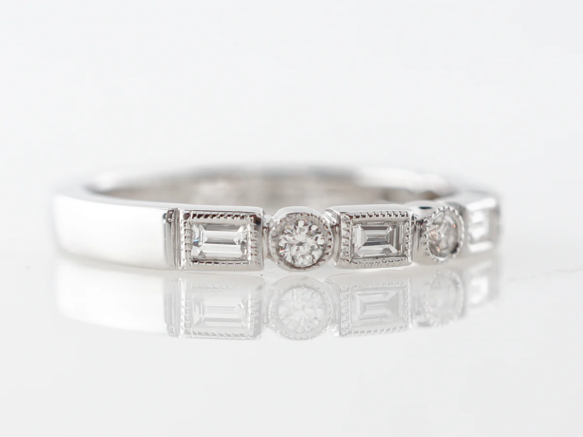 Alternating Diamond Wedding Band in White Gold - Image 3