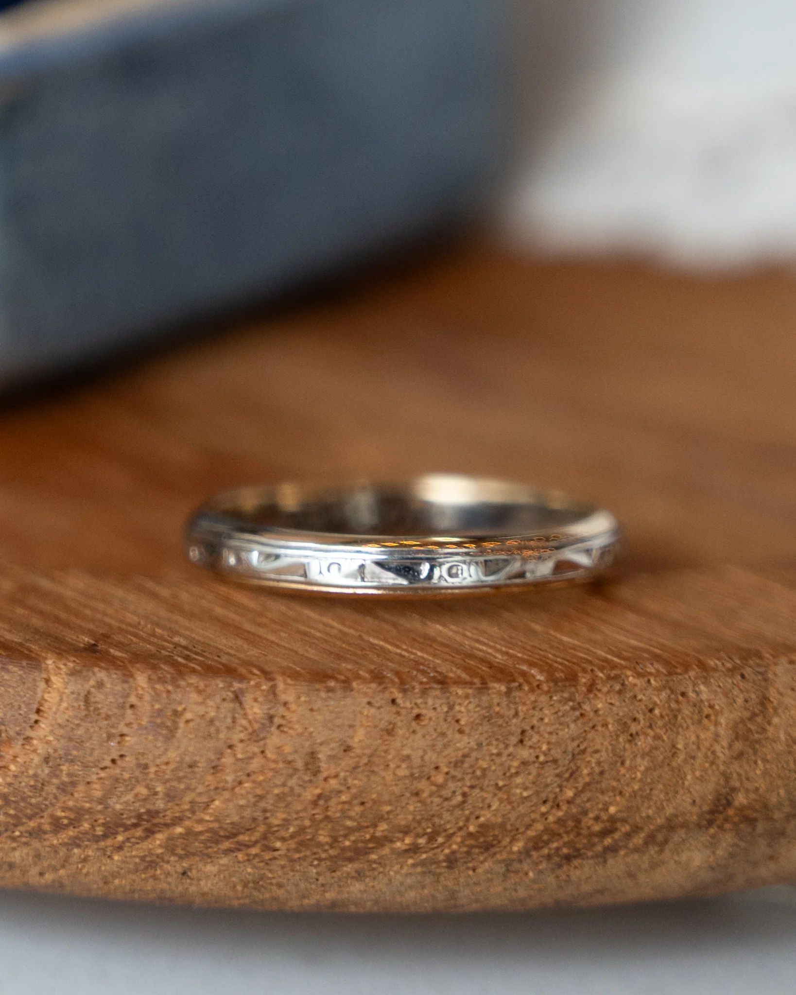Antique Art Deco Engraved Wedding Band 14k Two-Tone Gold - Image 7