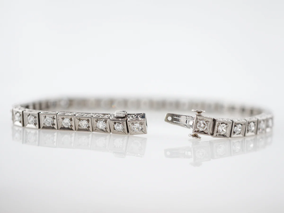 Vintage Bracelet Art Deco 2.34 Old European, Old Mine & Round Brilliant Cut Diamonds in Platinum - Image 3