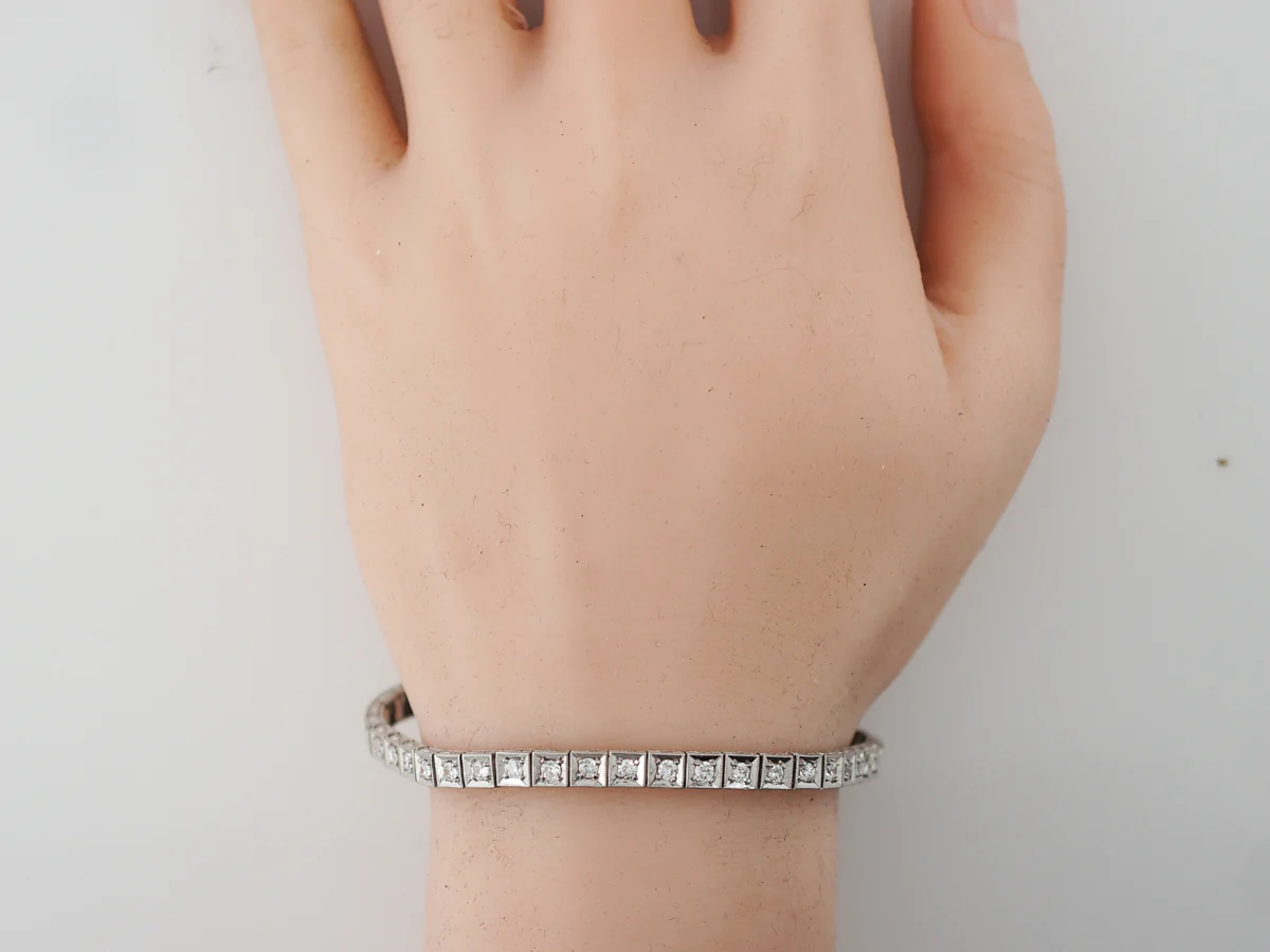 Vintage Bracelet Art Deco 2.34 Old European, Old Mine & Round Brilliant Cut Diamonds in Platinum - Image 4
