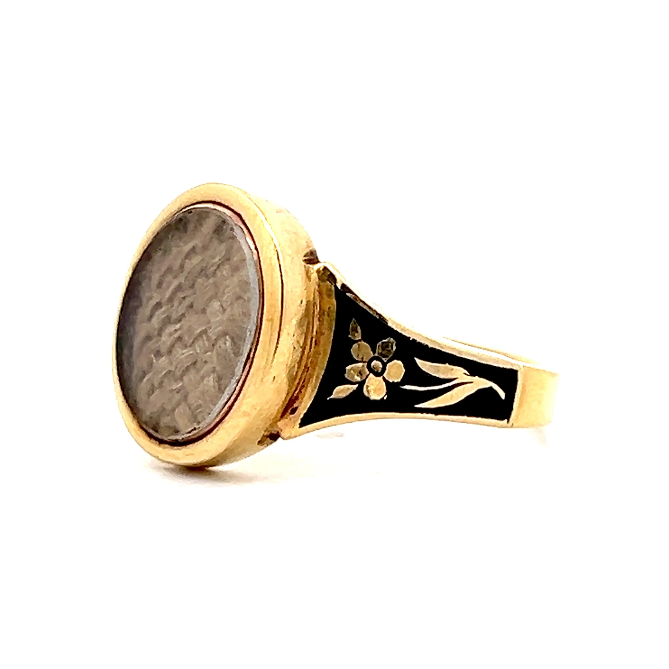 Antique Georgian Mourning Ring in 18k Yellow Gold - Image 2