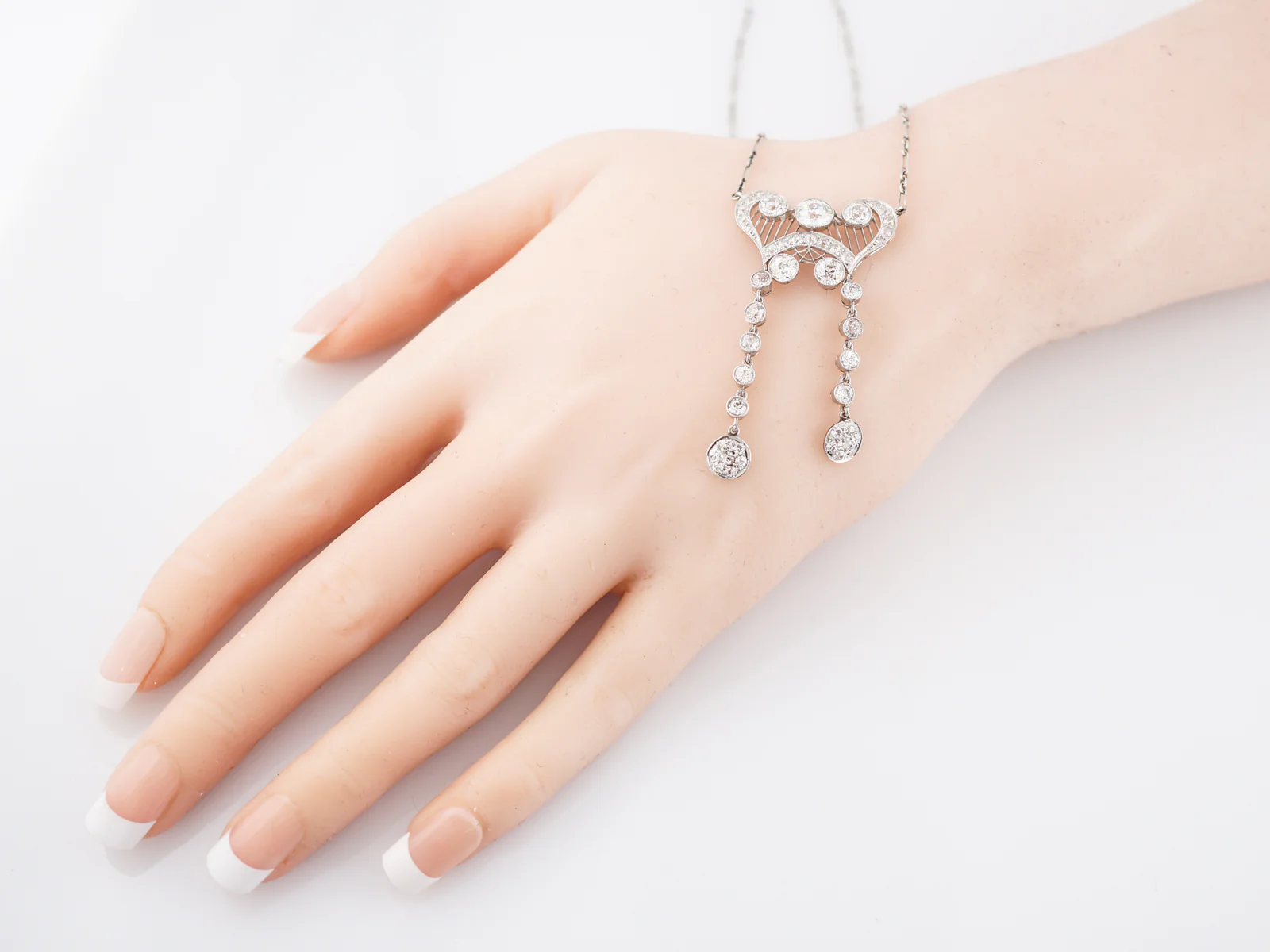 Antique Necklace Art Deco 3.37 carat Old European Cut Diamonds in Platinum - Image 4