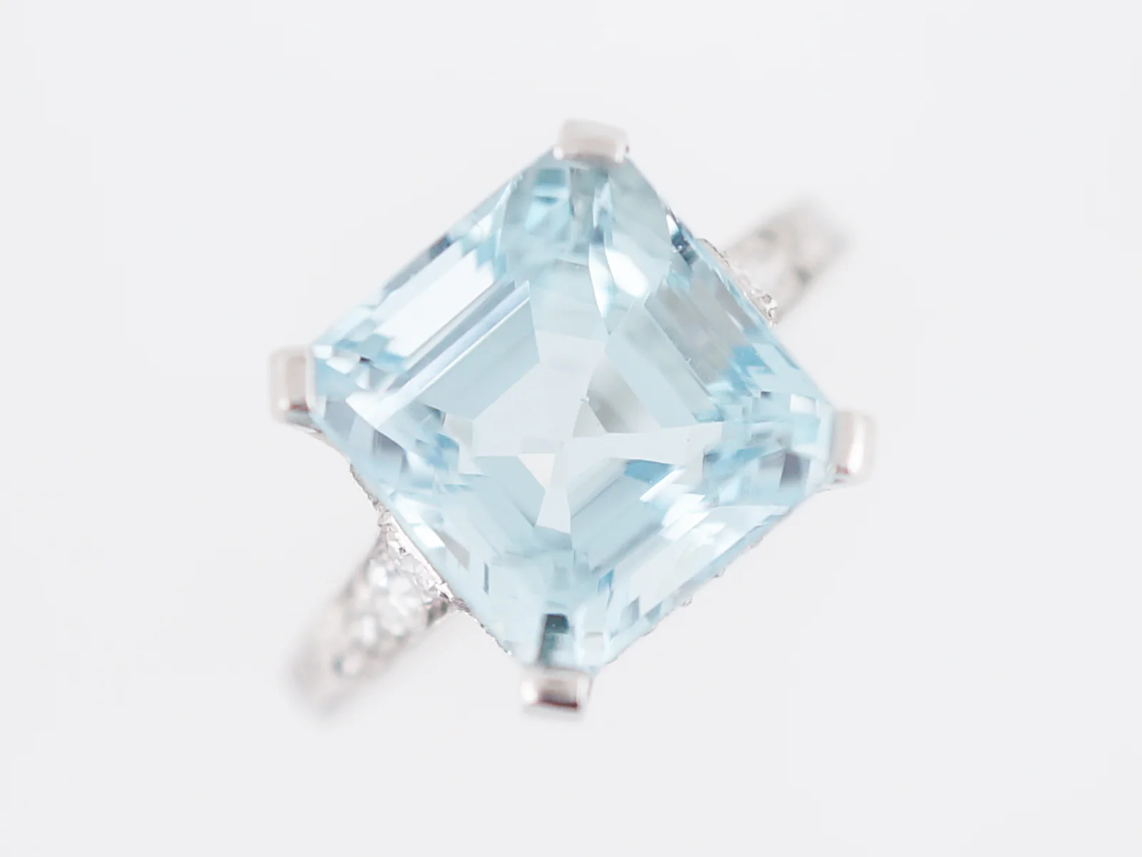 Antique Right Hand Ring Art Deco 5.04 Square Step Cut Aquamarine & Diamonds in Platinum - Image 4