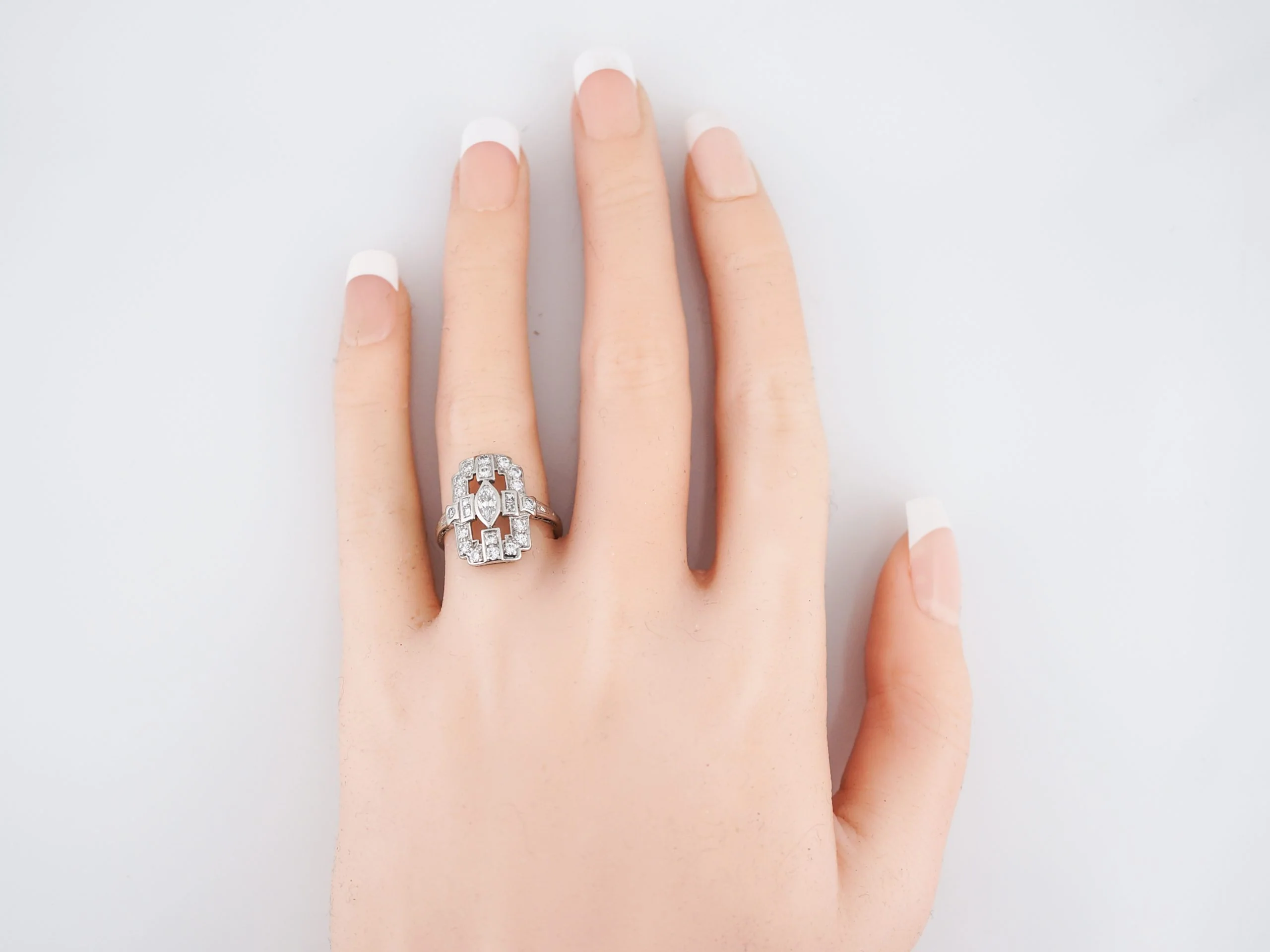 Antique Right Hand Ring Edwardian .61 Old Cut Diamonds in Platinum - Image 5