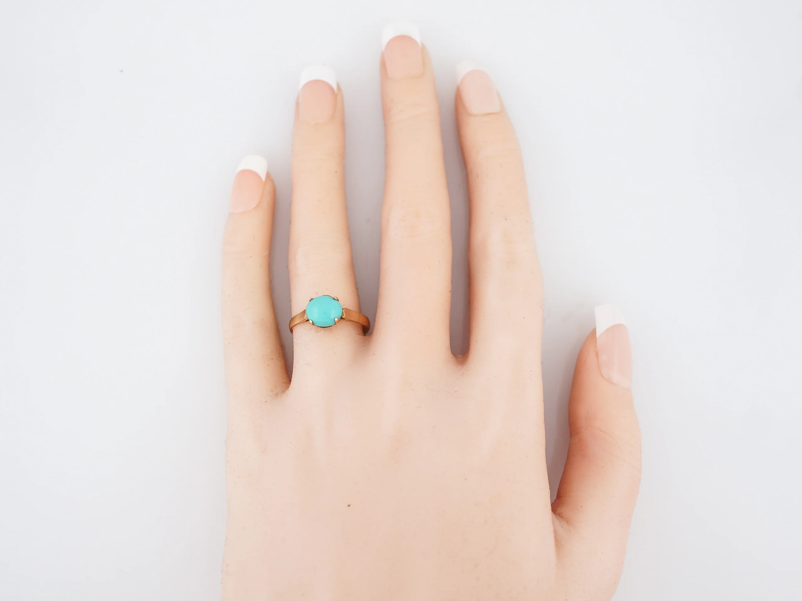 Antique Right Hand Ring Victorian 1.60 Cabochon Cut Turquoise in 9k Yellow Gold - Image 5