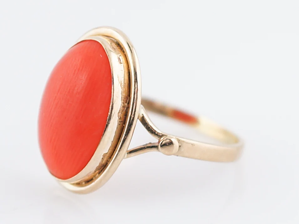 Antique Right Hand Ring Victorian 2.96 Cabochon Cut Coral in 14K Yellow Gold - Image 2