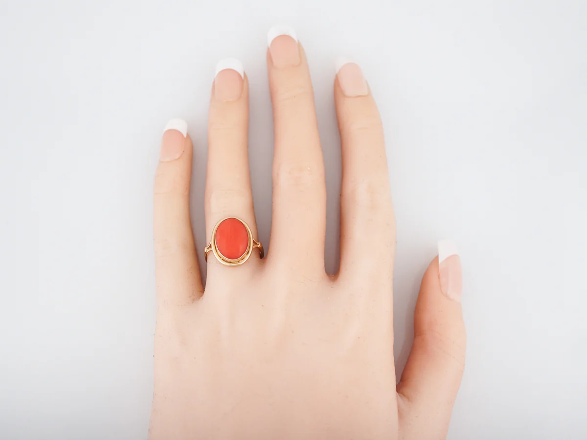Antique Right Hand Ring Victorian 2.96 Cabochon Cut Coral in 14K Yellow Gold - Image 5