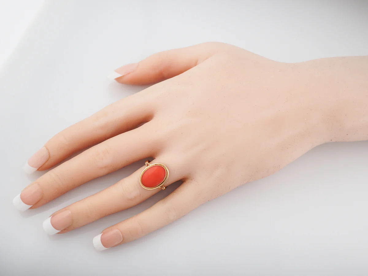 Antique Right Hand Ring Victorian 2.96 Cabochon Cut Coral in 14K Yellow Gold - Image 6