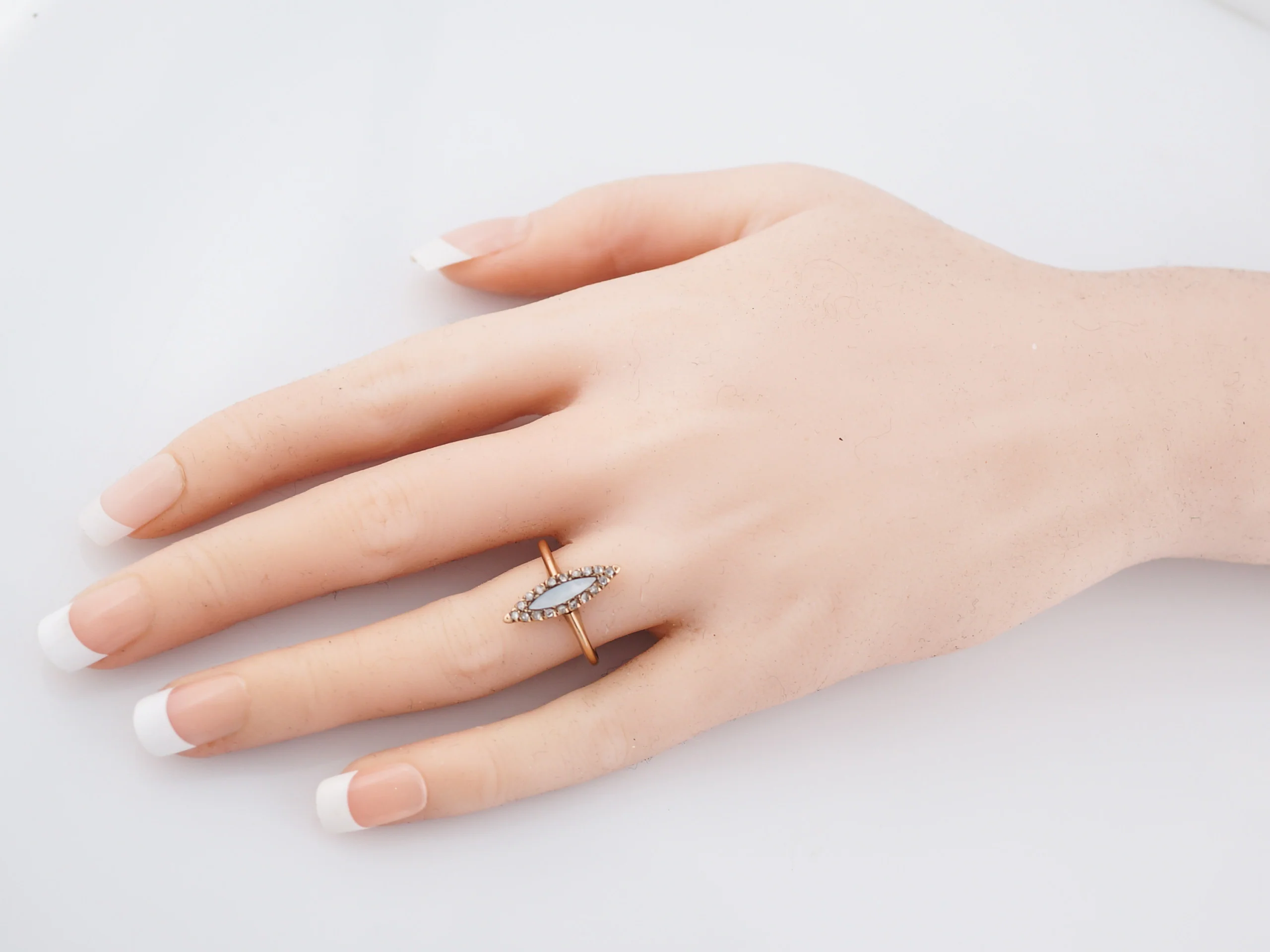 Antique Right Hand Ring Victorian .25 Rose Cut Diamonds & Mother of Pearl in 14k Yellow Gold - Image 8