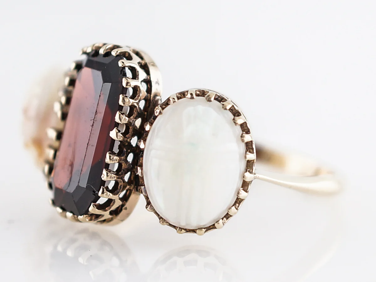 Antique Right Hand Ring Victorian 3.65 Emerald Cut Garnet in 18k Yellow Gold - Image 2