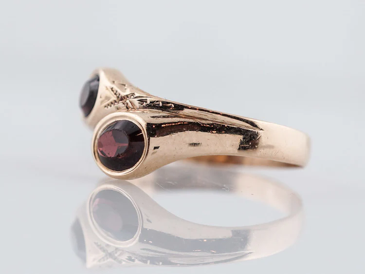 Antique Right Hand Ring Victorian .86 cttw Oval Cut Garnets in 14k Rose Gold - Image 2