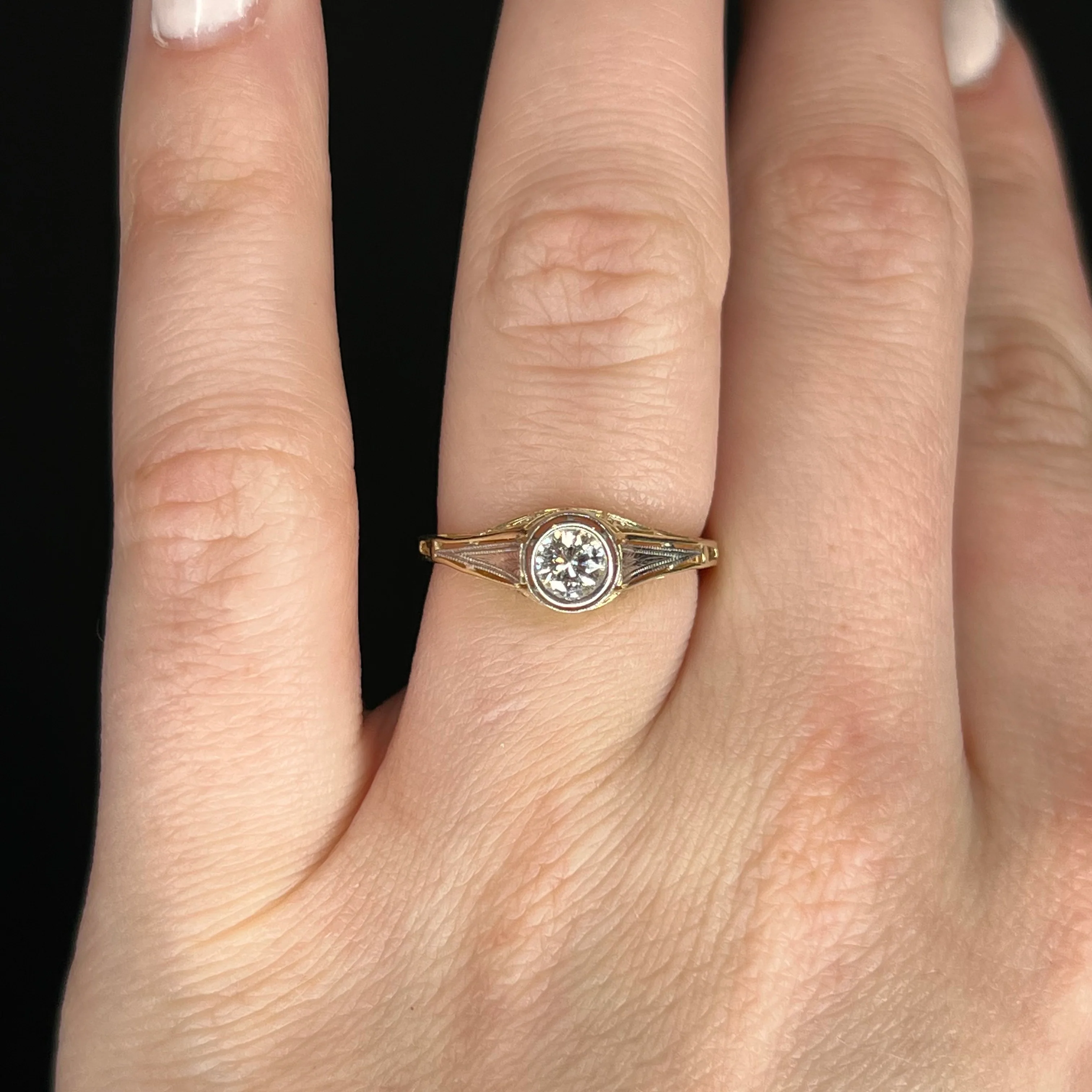 Antique Two-Tone Diamond Engagement Ring in Yellow Gold & Platinum - Image 6