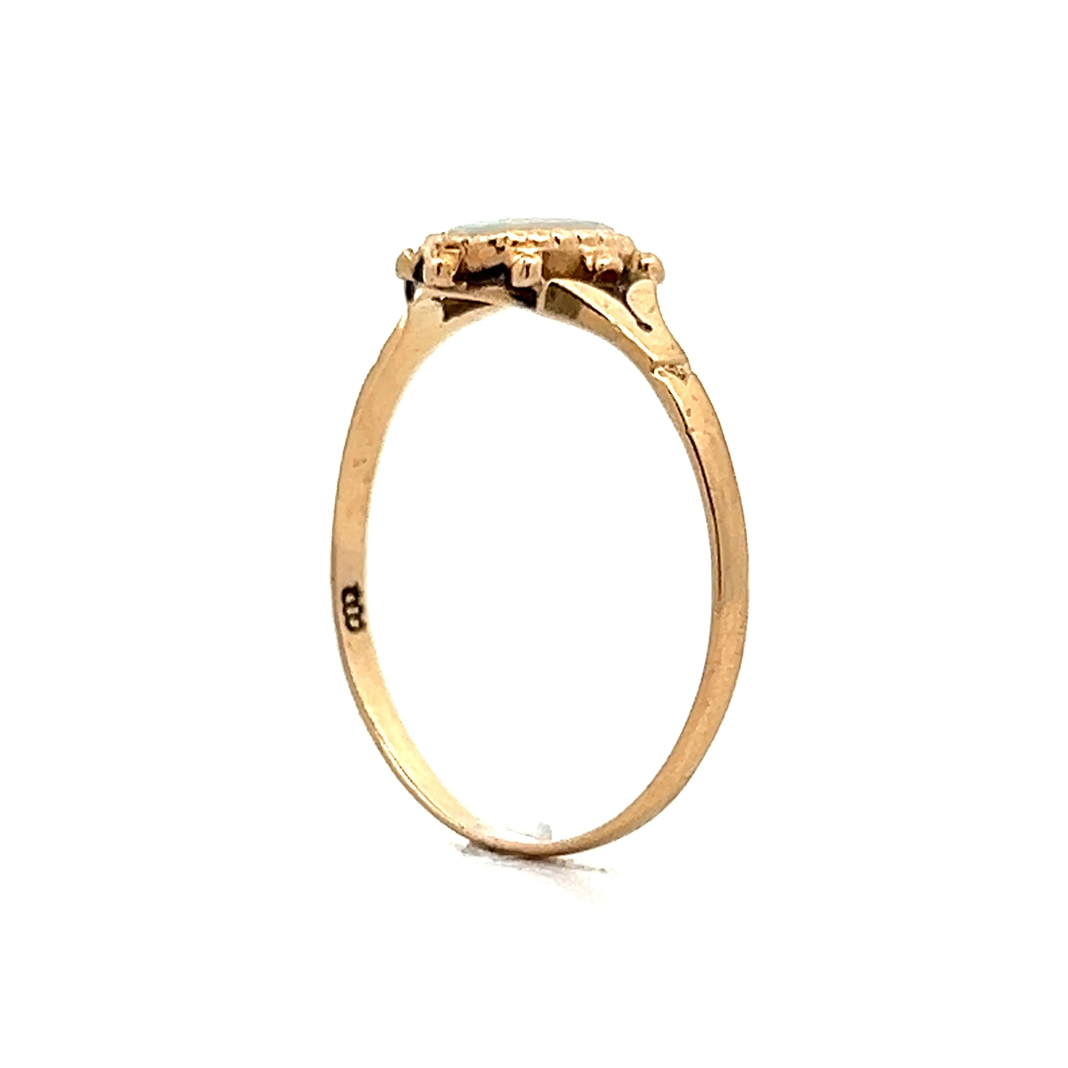 Antique Victorian .27 Opal Cabochon Ring in Yellow Gold - Image 5