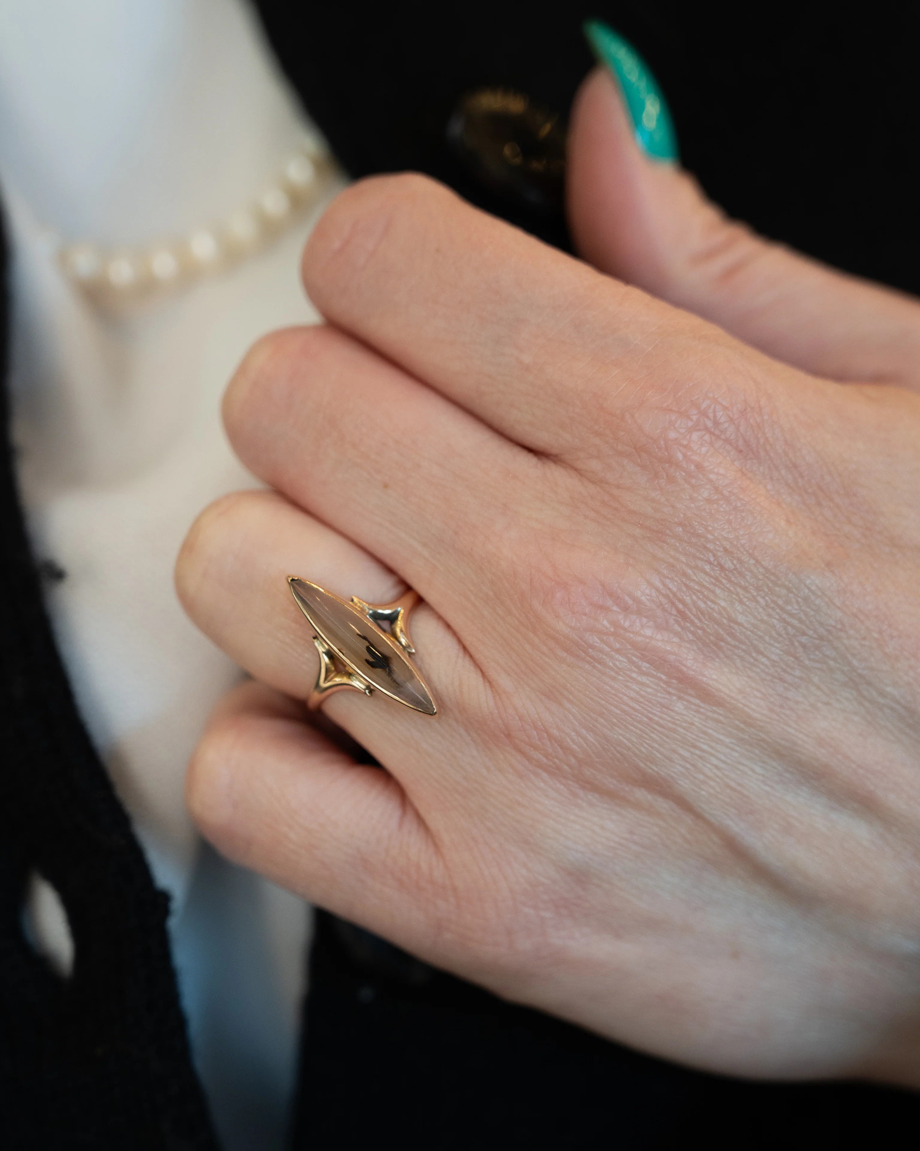 Antique Victorian Agate Cocktail Ring in 10k Rose Gold - Image 7