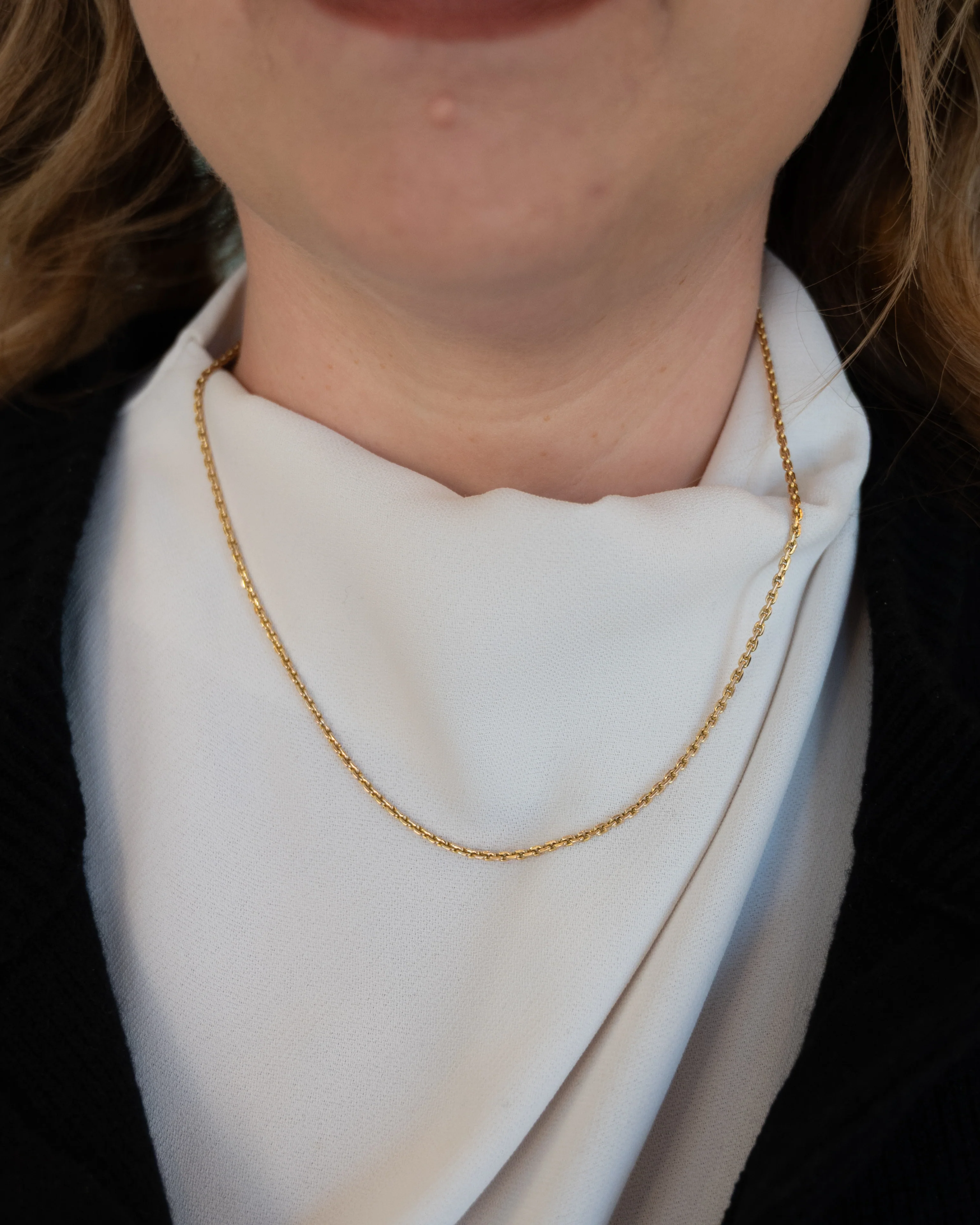 Antique Victorian Chain Necklace in 15k Yellow Gold - Image 6