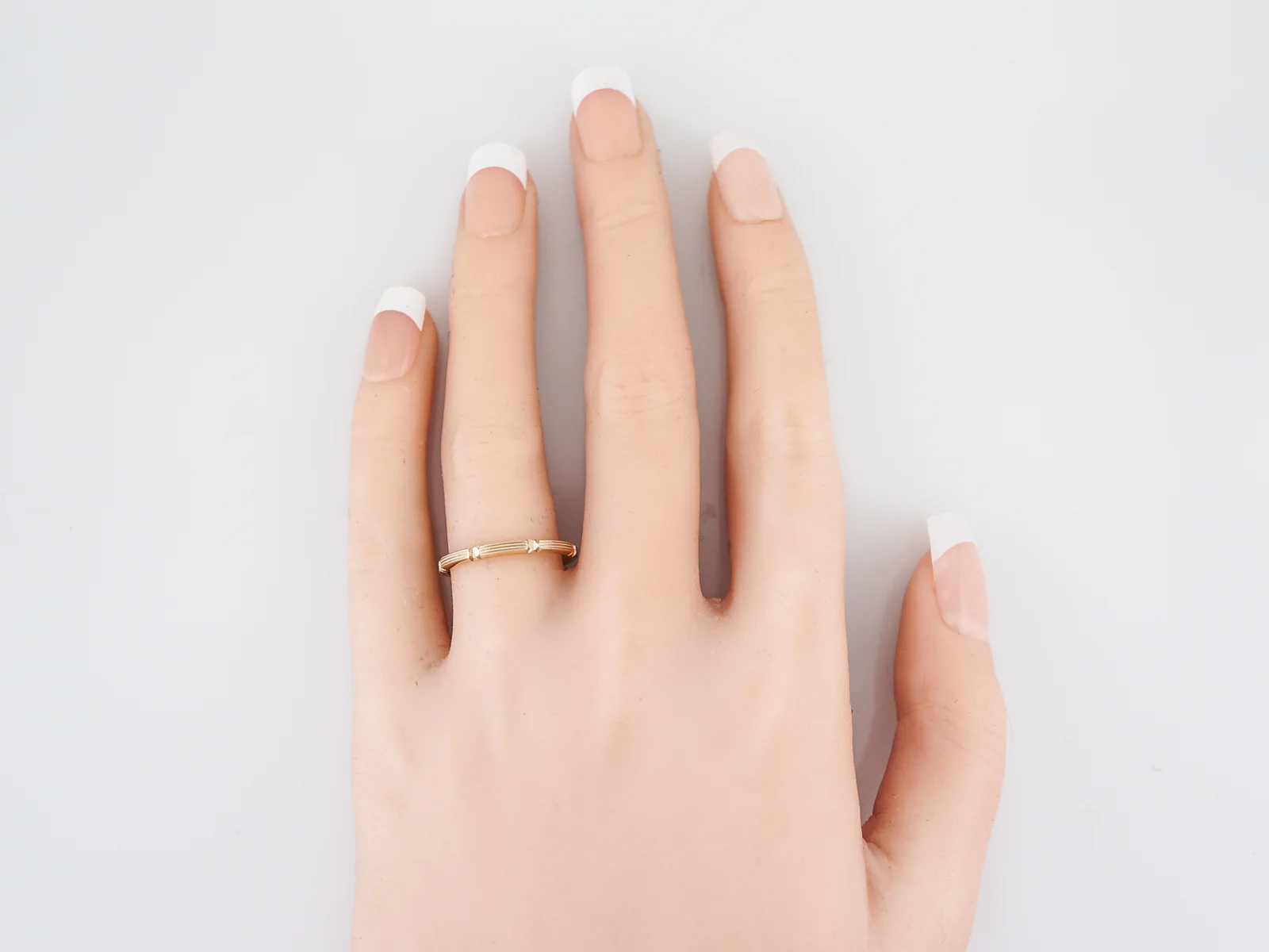 Antique Wedding Band Art Deco Milgrain Pattern in 14k Yellow Gold - Image 4