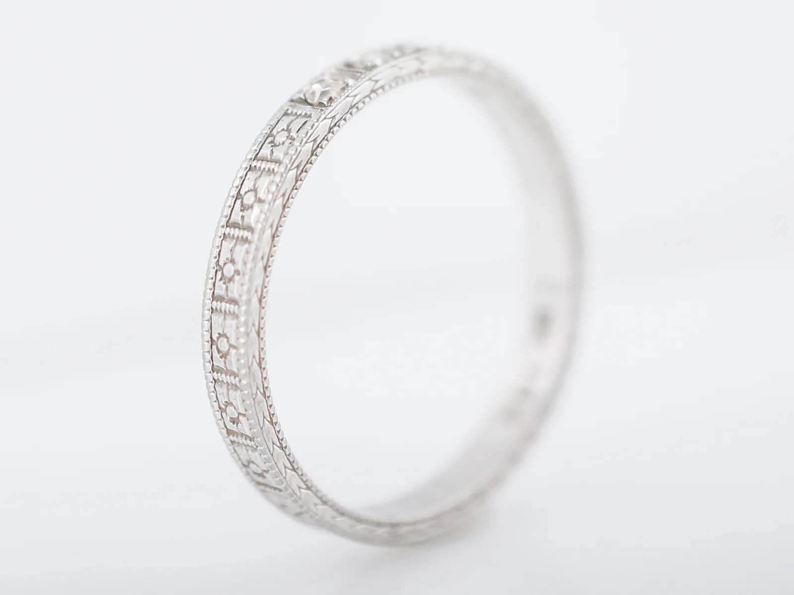 Antique Wedding Band Art Deco .03 Single Cut Diamonds in 18k White Gold - Image 5
