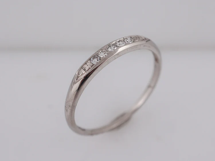 Antique Wedding Band Art Deco .10cttw Single Cut Diamonds in Platinum - Image 5