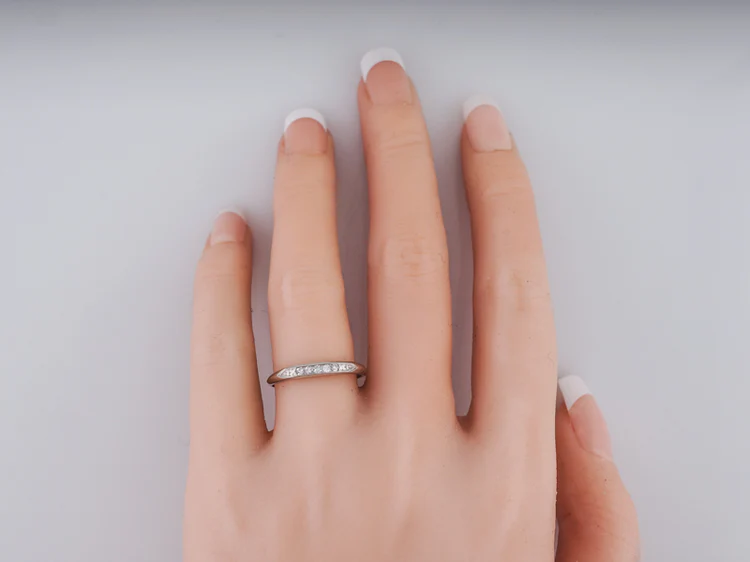 Antique Wedding Band Art Deco .10cttw Single Cut Diamonds in Platinum - Image 8