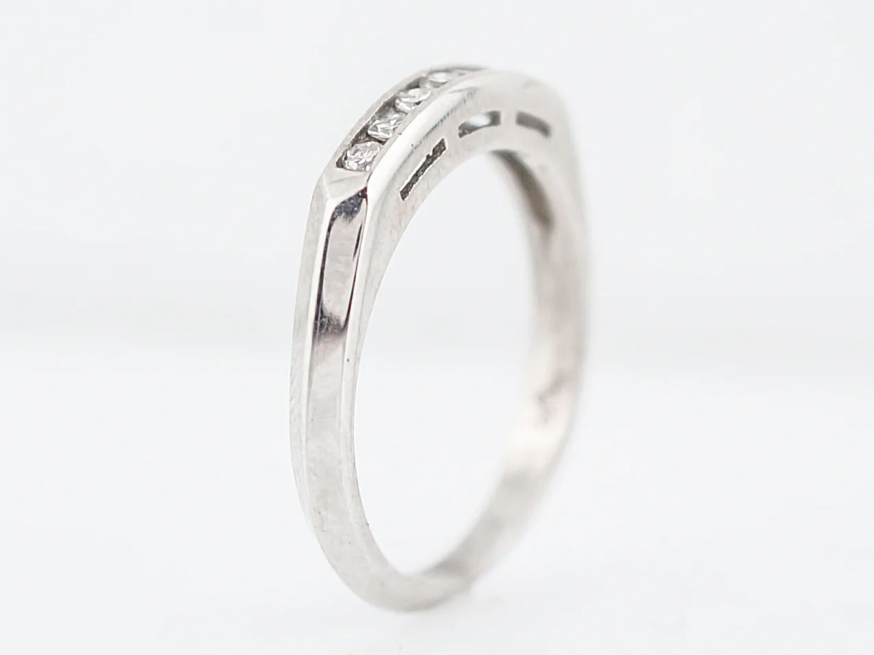 Antique Wedding Band Art Deco .21 Single Cut Diamond in 14k White Gold - Image 5