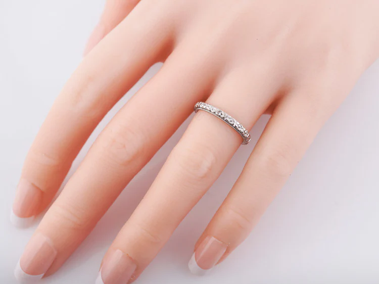 Antique Wedding Band Art Deco Belais Brothers in 18k White Gold - Image 5