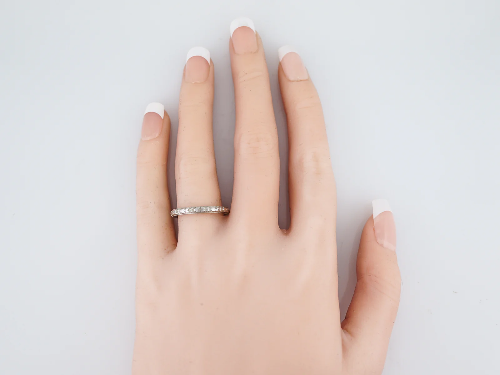 Antique Wedding Band Art Deco Orange Blossom in 18k White Gold - Image 4