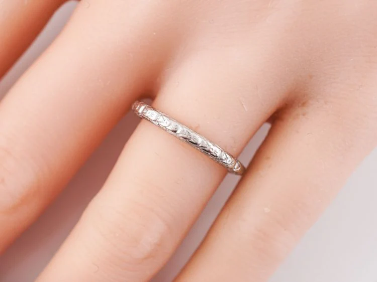 Antique Wedding Band Art Deco Orange Blossom in 18k White Gold - Image 7