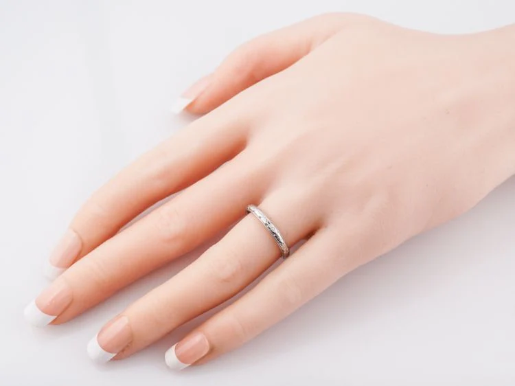 Antique Wedding Band Art Deco Orange Blossom in 18k White Gold - Image 5