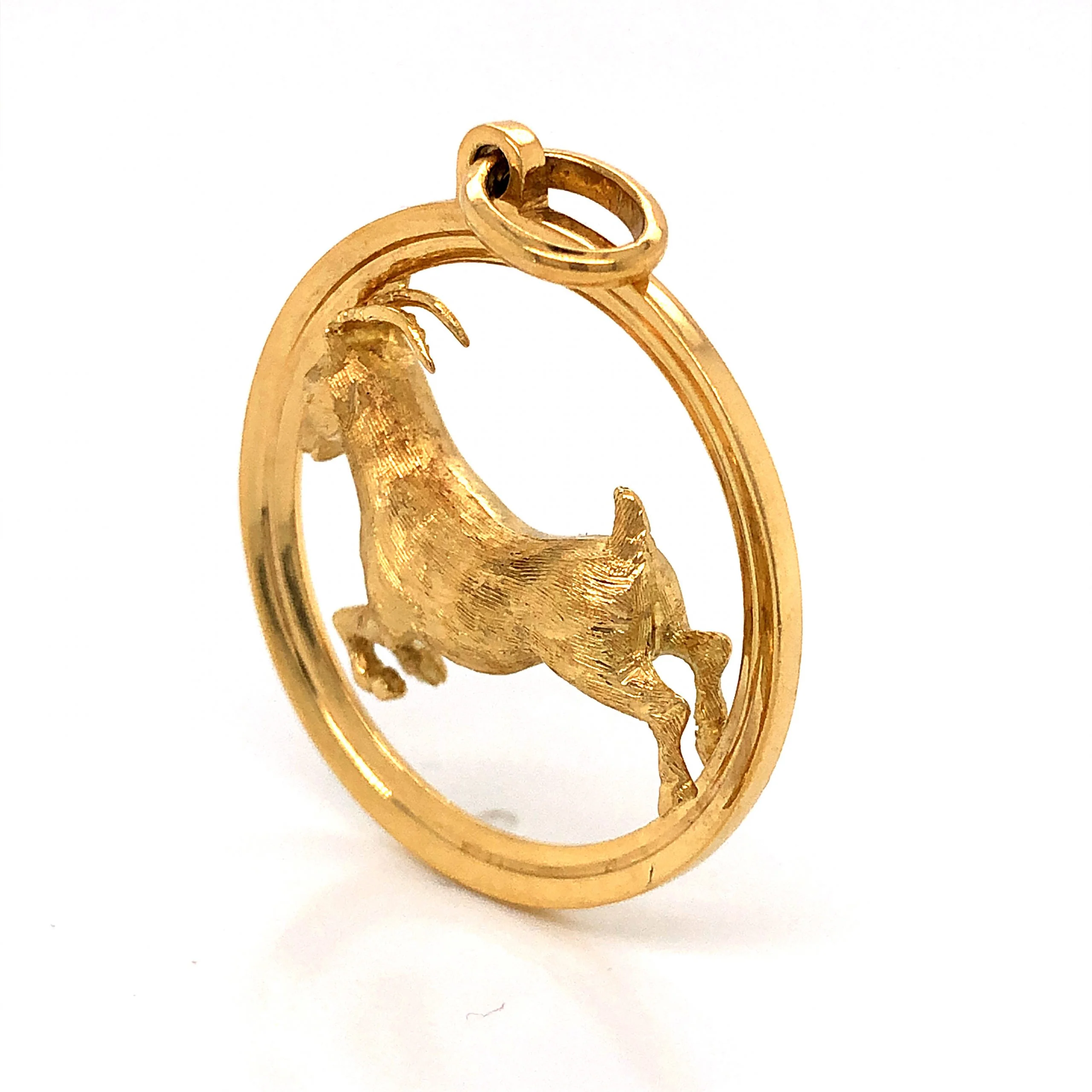 Capricorn Goat Zodiac Pendant in 18k Yellow Gold - Image 3