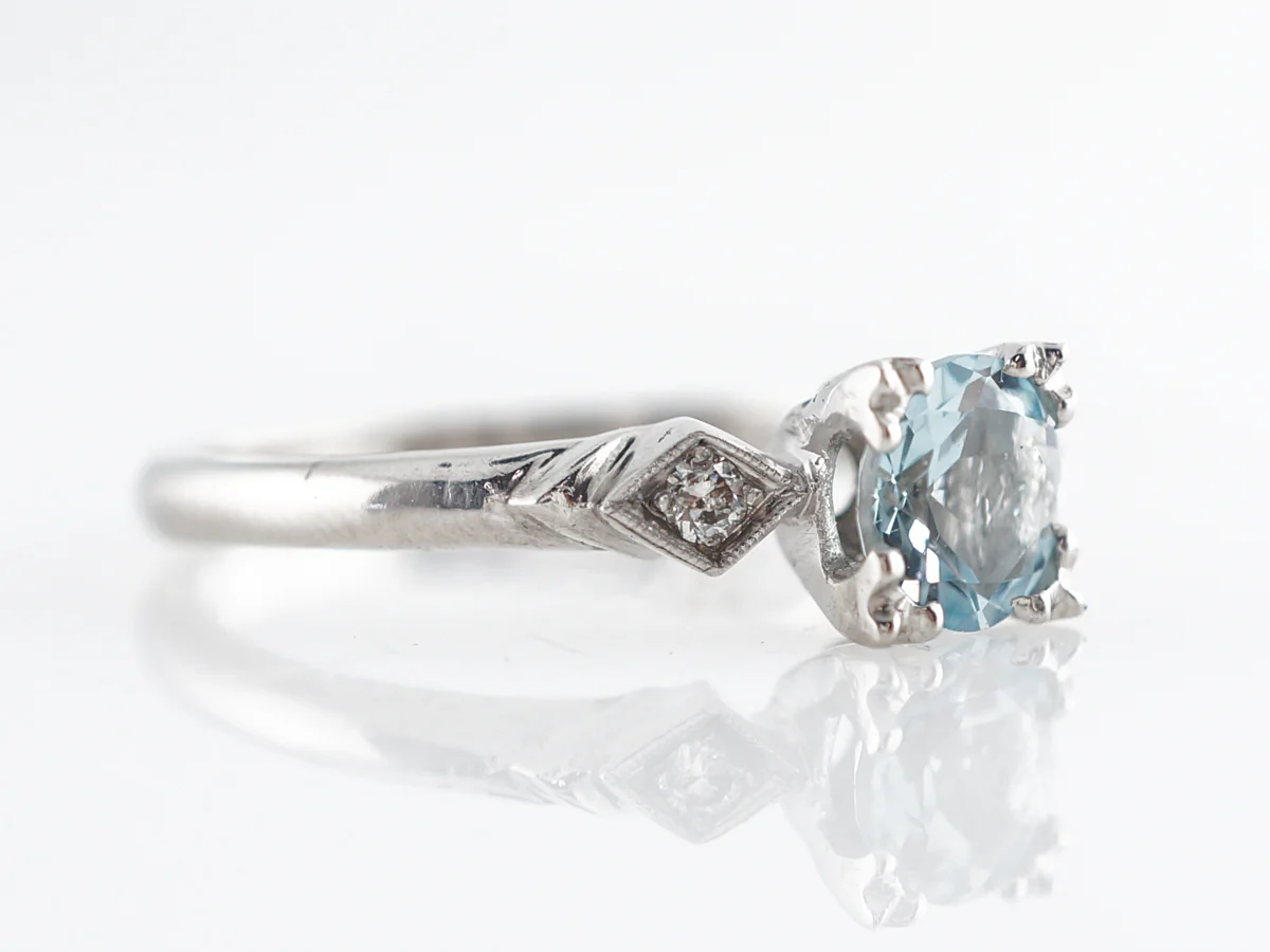 Art Deco Aquamarine Engagement Ring in Platinum - Image 3
