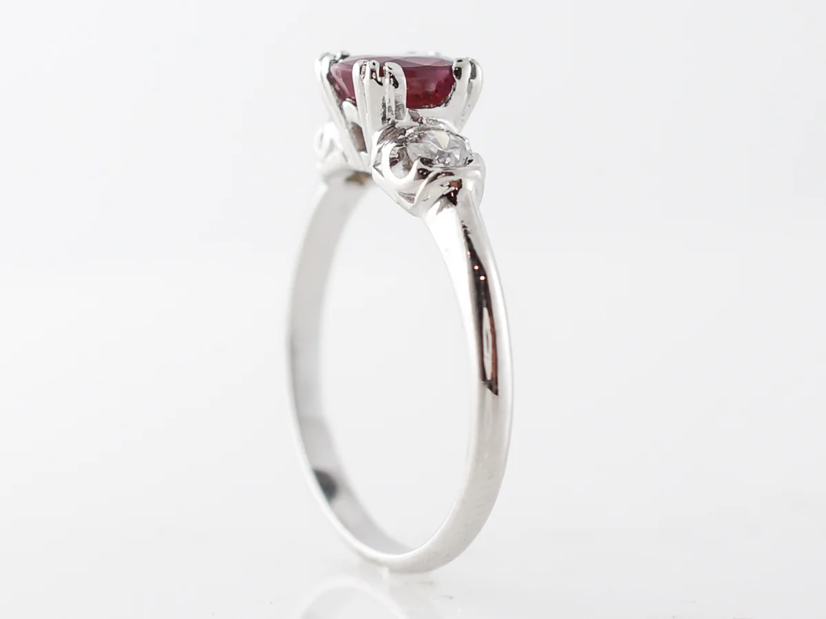 Vintage Art Deco Oval Cut Ruby Engagement Ring in Platinum - Image 5