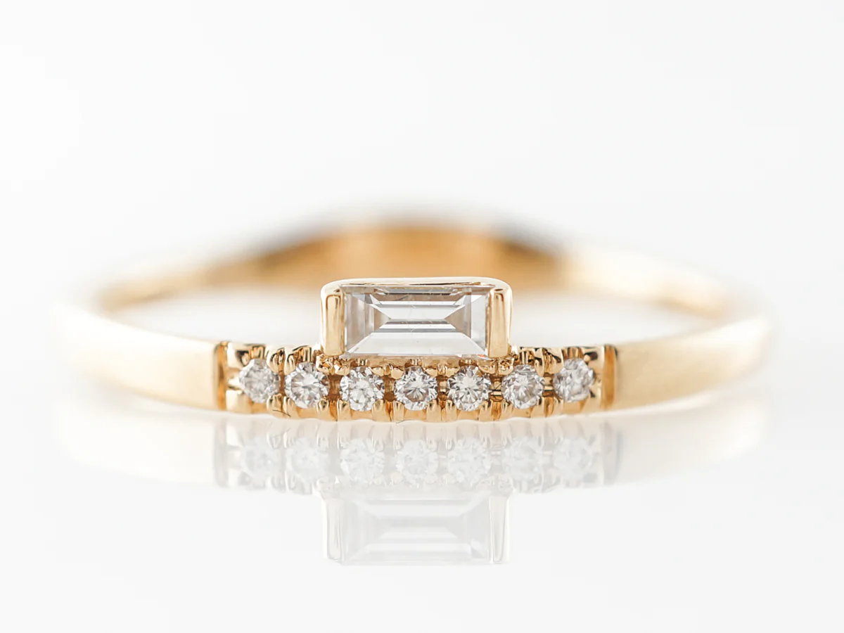 Baguette & Round Diamond Wedding Band 18k Yellow Gold