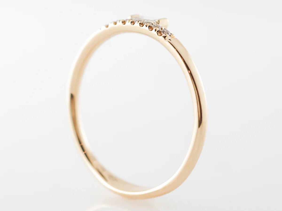 Baguette & Round Diamond Wedding Band 18k Yellow Gold - Image 4