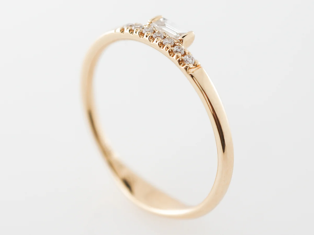 Baguette & Round Diamond Wedding Band 18k Yellow Gold - Image 5