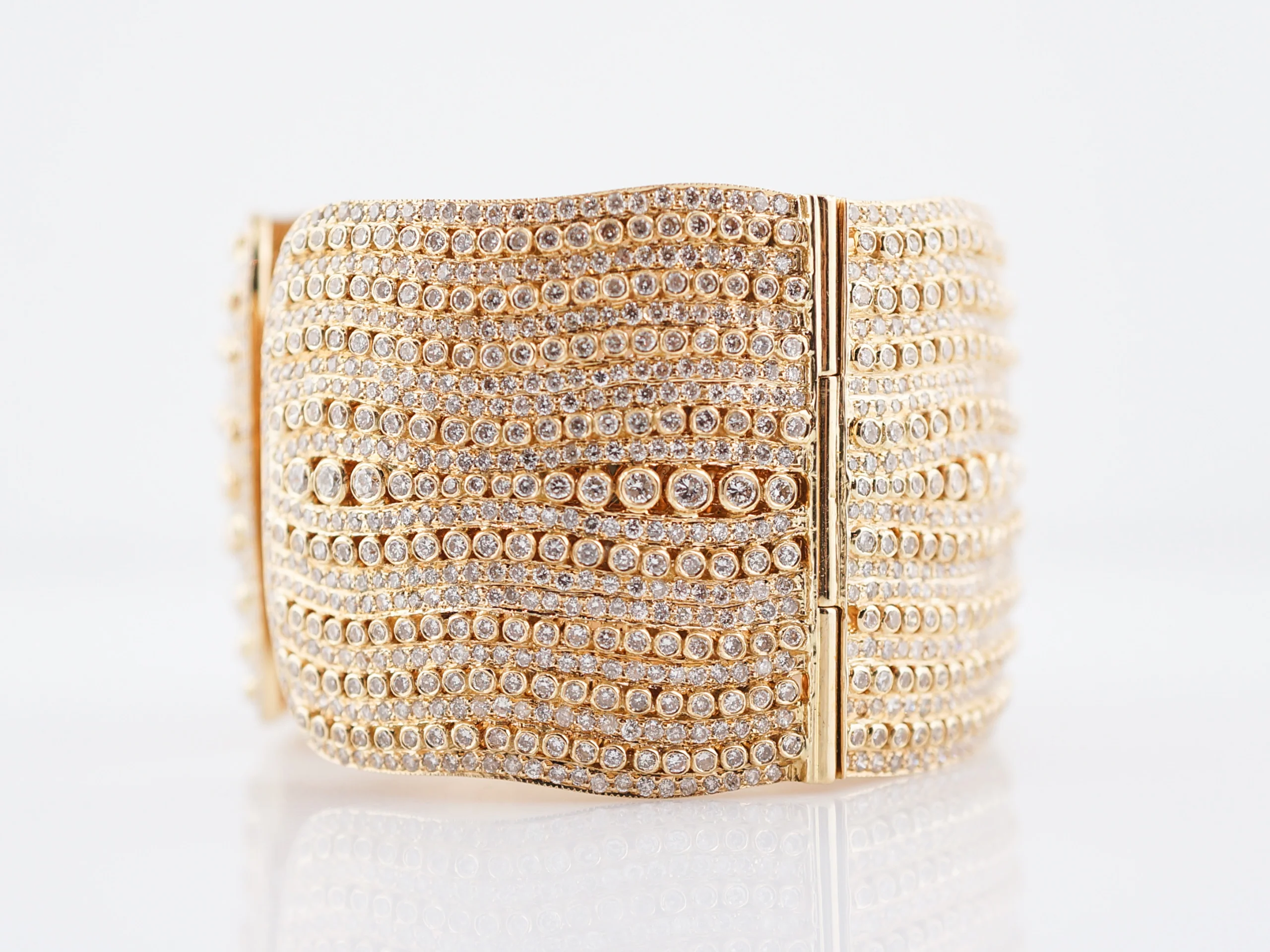***RTV***Bangle Bracelet Modern 24.58 Round Brilliant Cut Diamonds in 18K Yellow Gold - Image 3