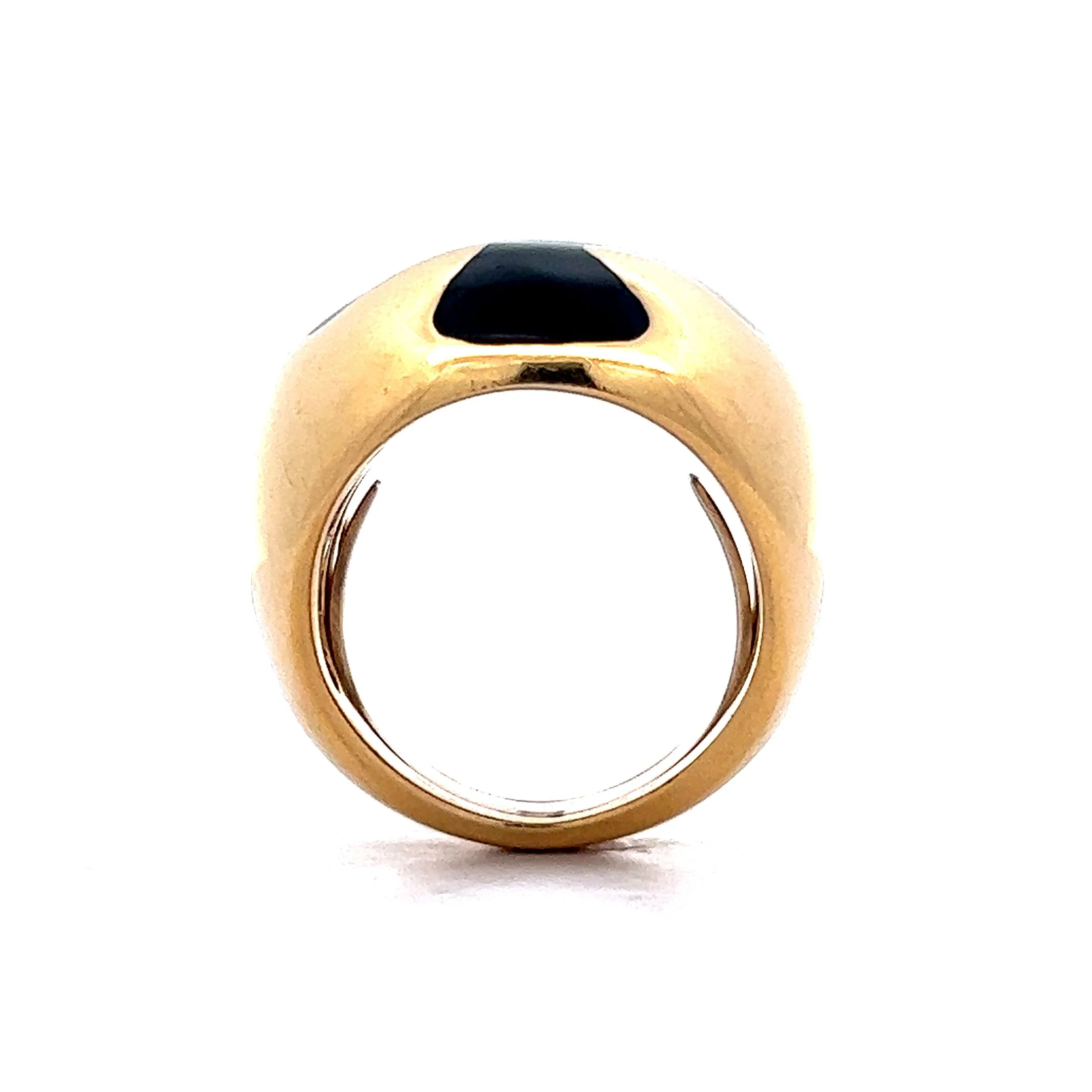 Black Onyx Cocktail Ring in 18k Yellow Gold - Image 4