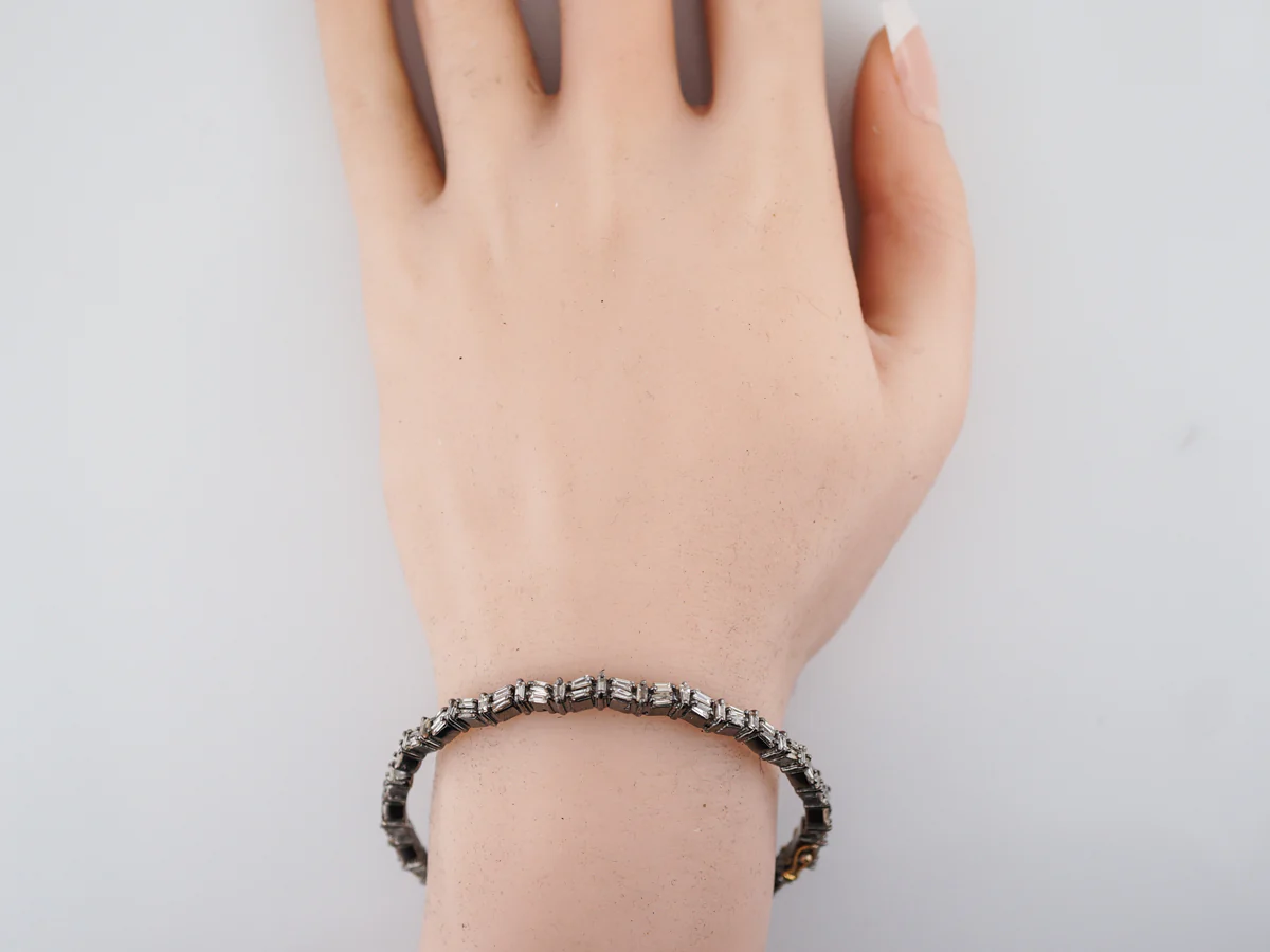 Bracelet Modern 3.75 Tapered Baguette Diamonds in Sterling Silver - Image 6