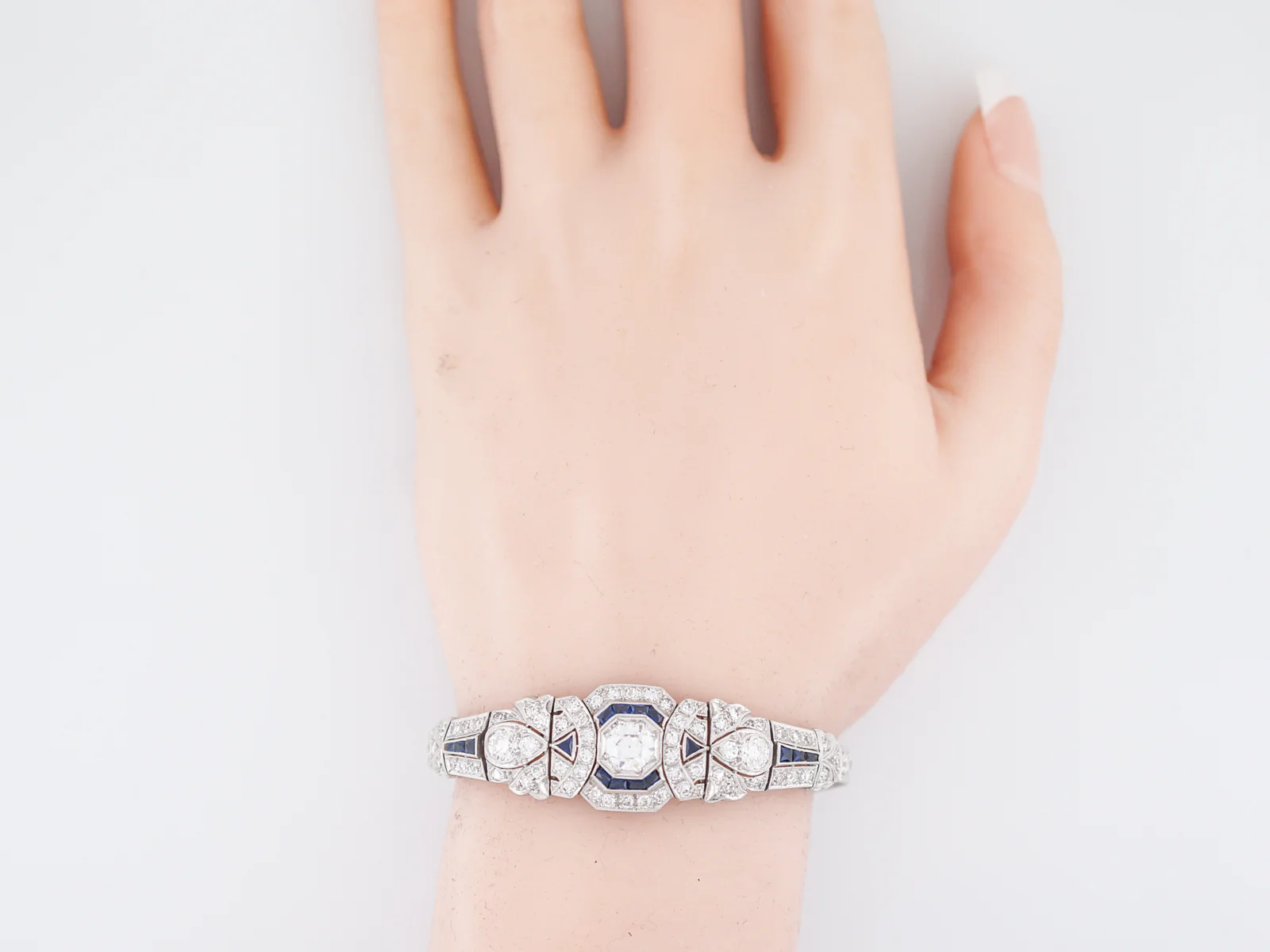 Bracelet Modern Art Deco Style 4.55 Old European Cut Diamonds & .96 Sapphire in Platinum - Image 6