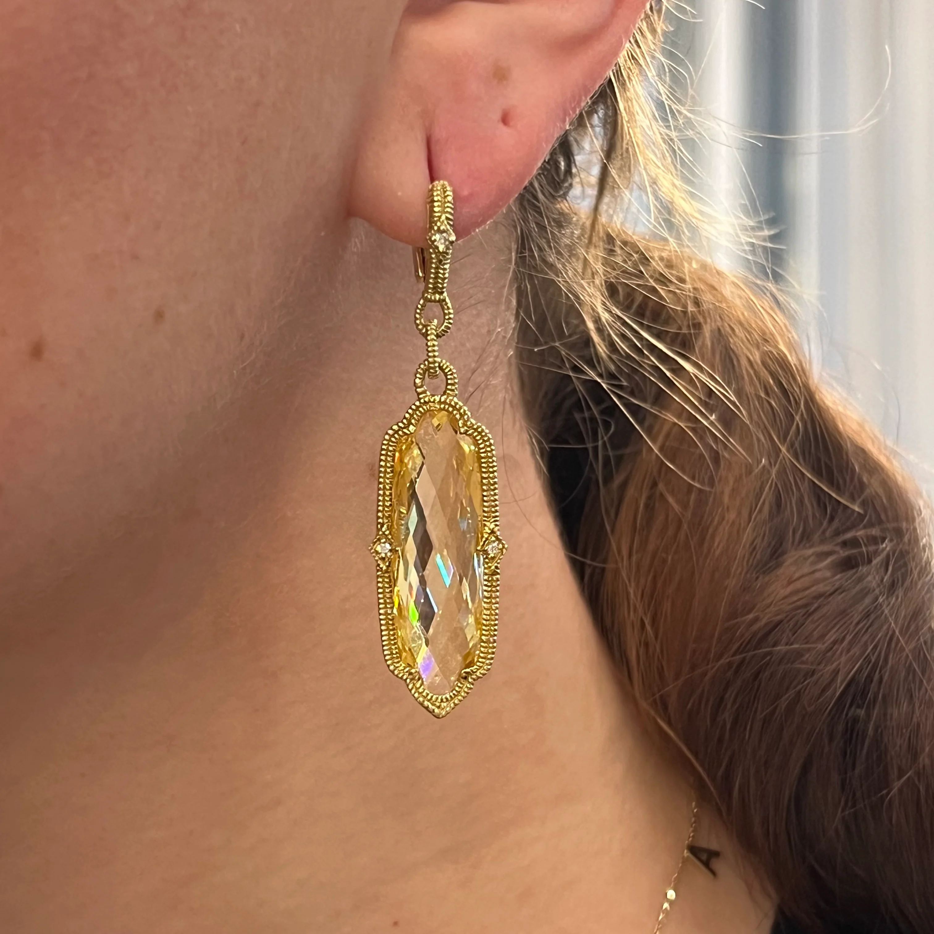 Canary Crystal & Diamond Drop Earrings in 18k Yellow Gold - Image 4